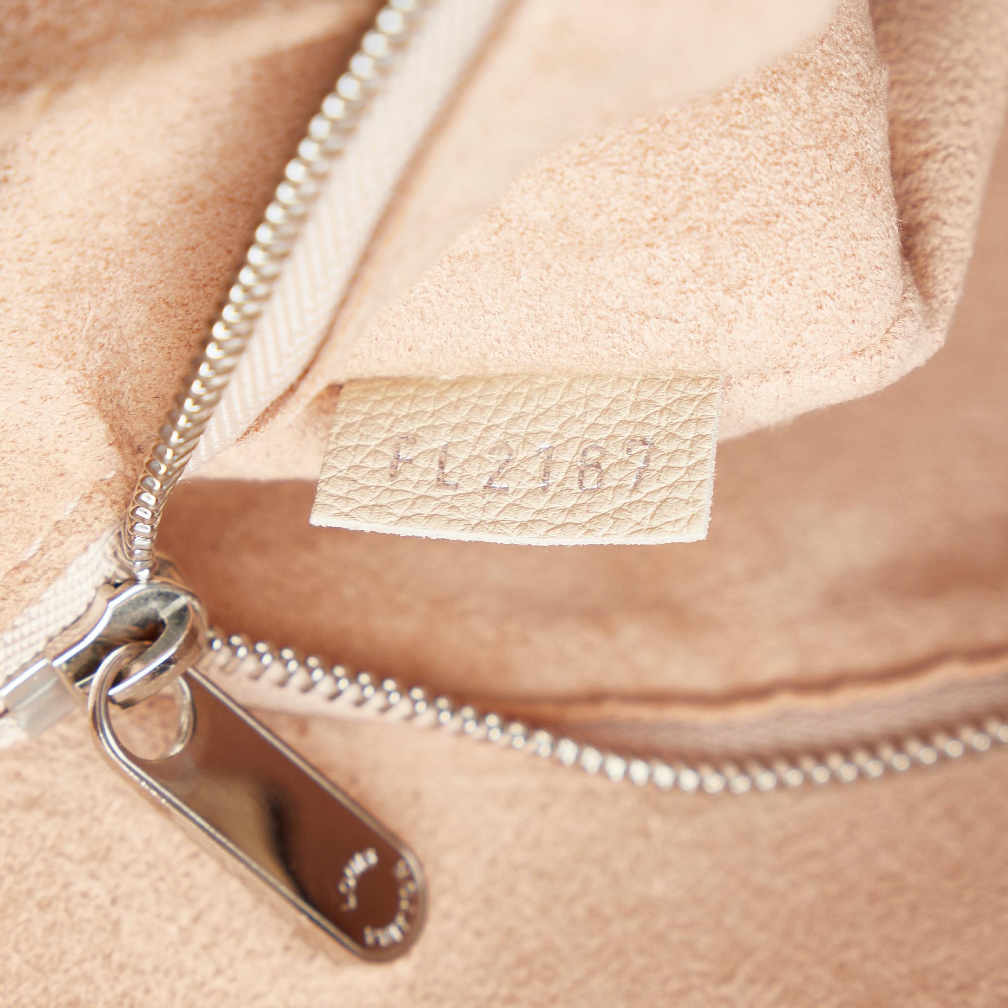 Louis Vuitton LockMe Cabas (SHG-PlK63k)