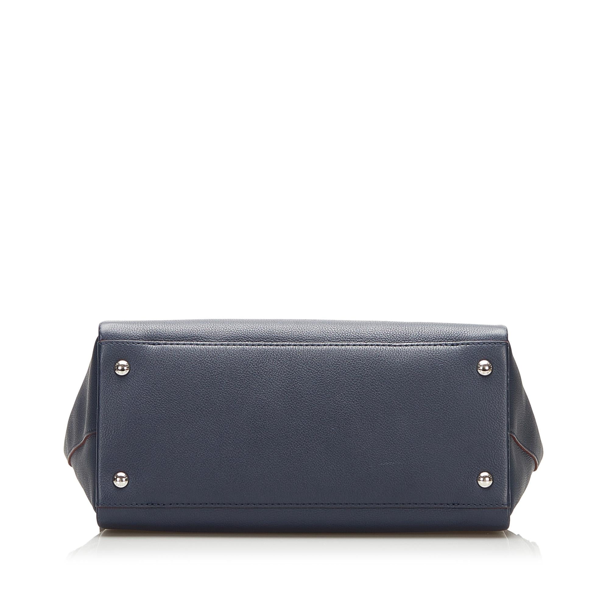 Louis Vuitton LockMeTo (SHG-NujWBm)