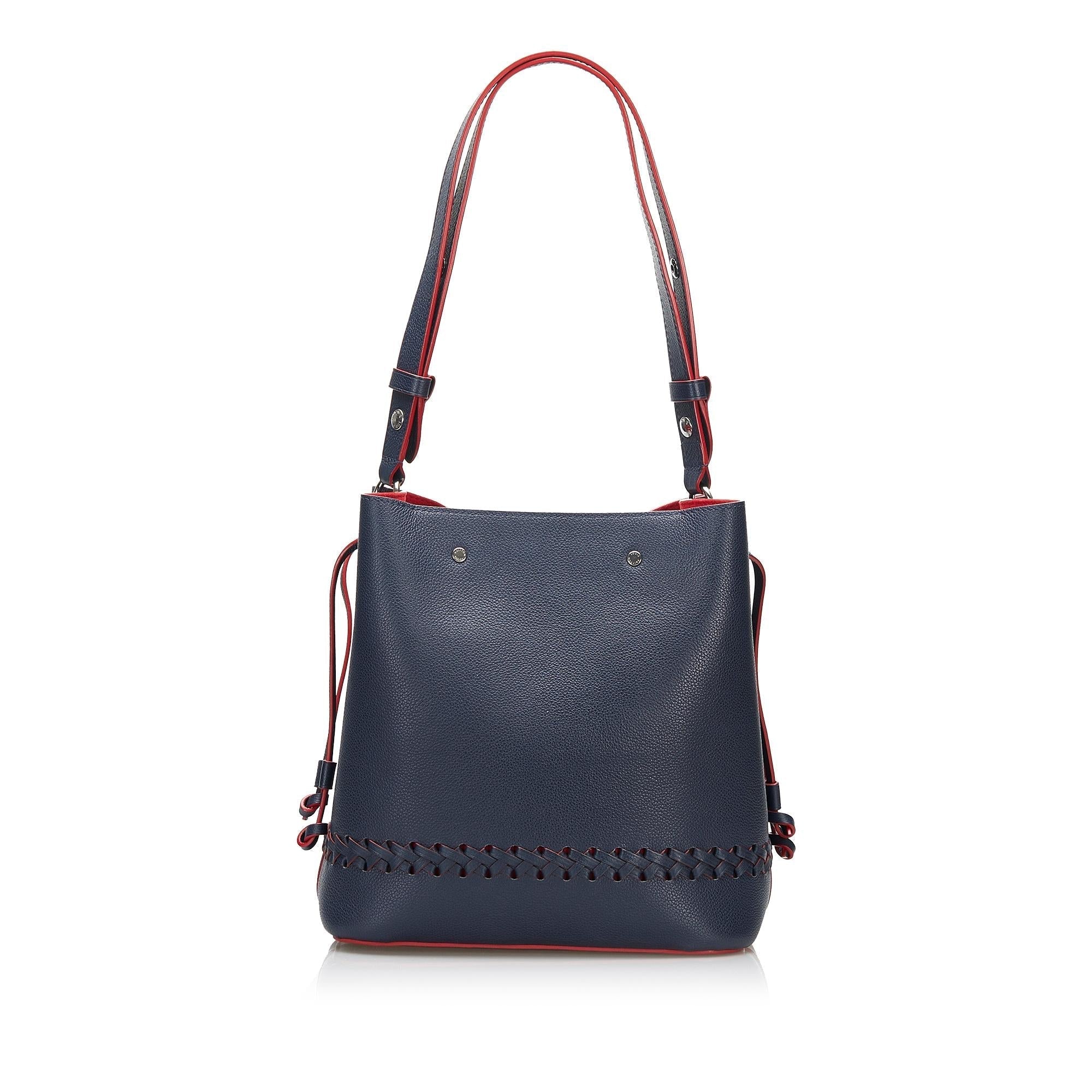Louis Vuitton Lockme Braided Bucket Bag (SHG-xiGyxc)