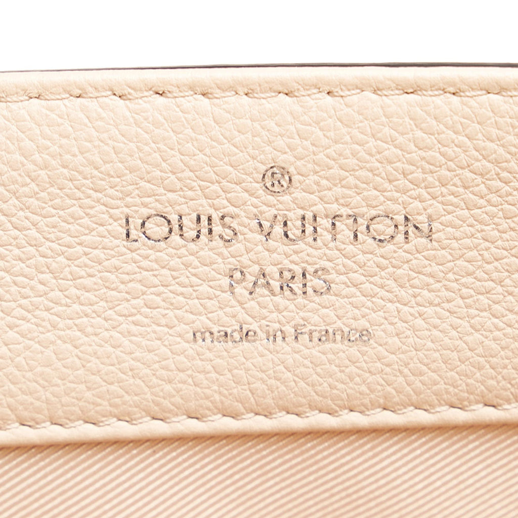 Louis Vuitton Lockme II (SHG-37082)