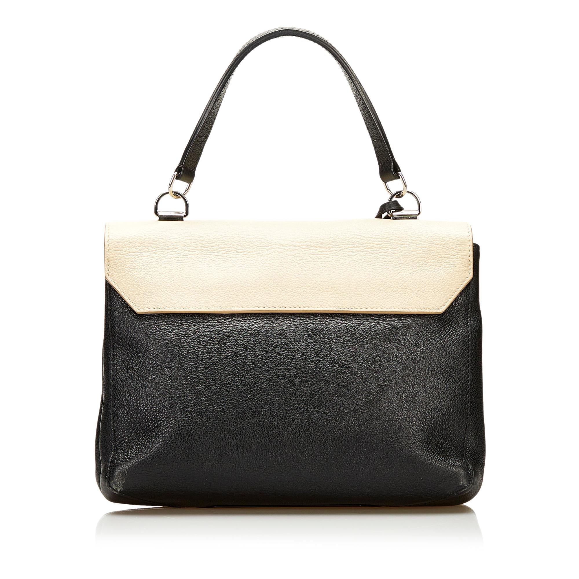 Louis Vuitton Lockme II (SHG-37674)