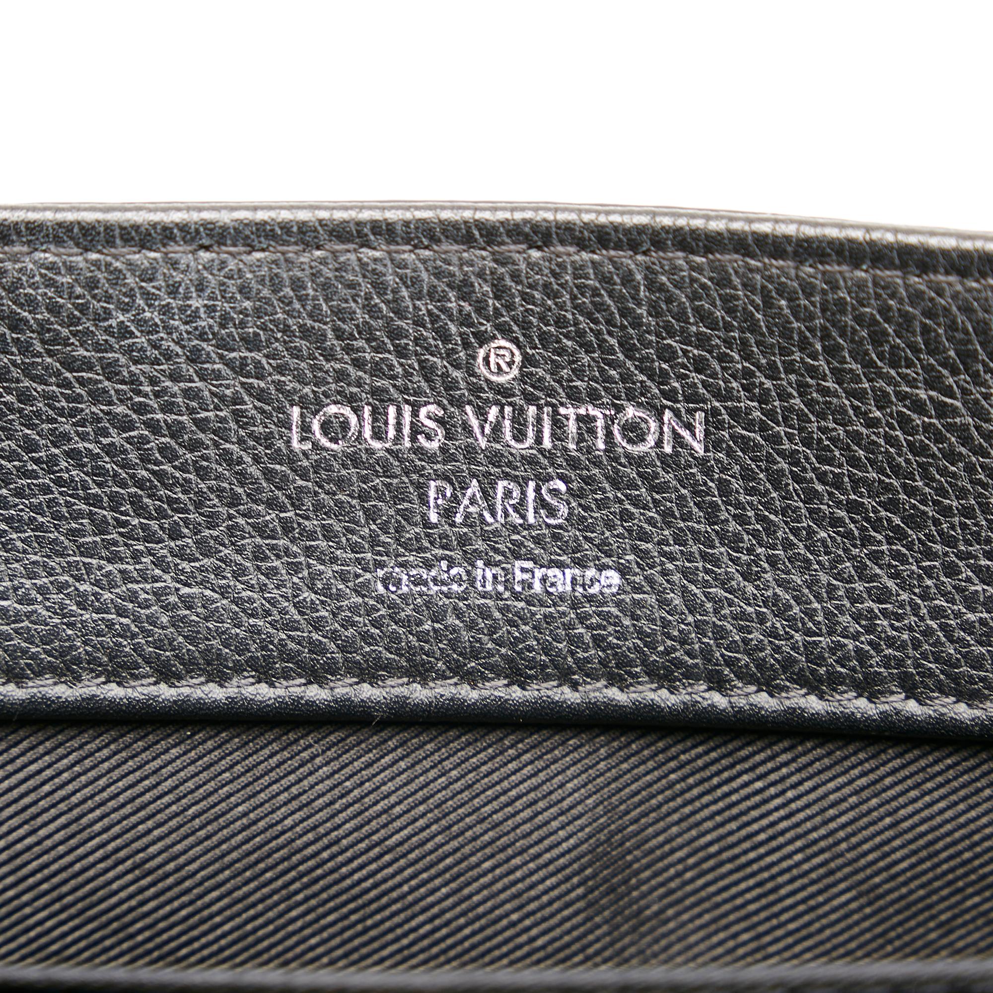 Louis Vuitton Lockme II (SHG-37674)