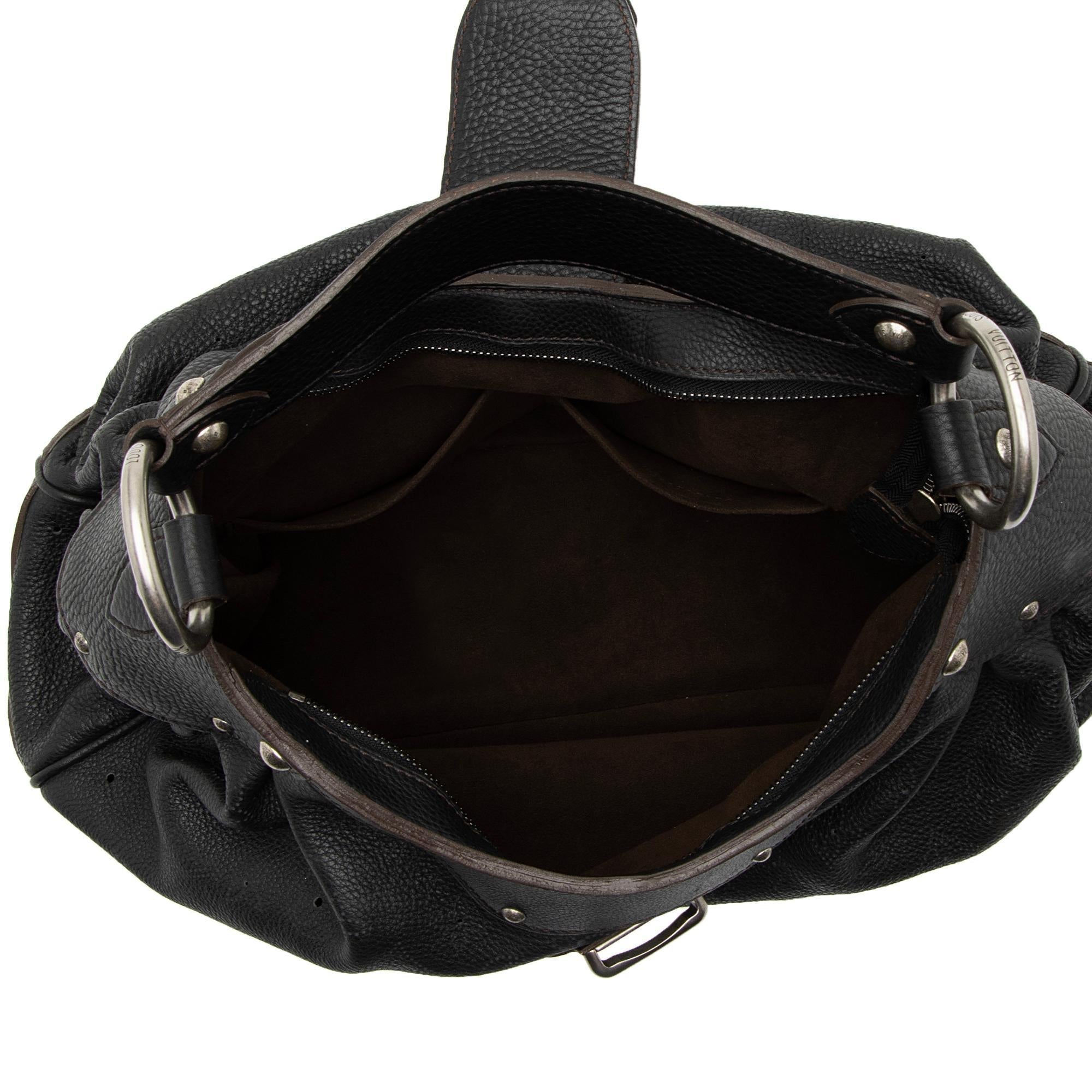 Louis Vuitton Mahina Leather Solar PM Shoulder Bag (SHF-BTAZRY)