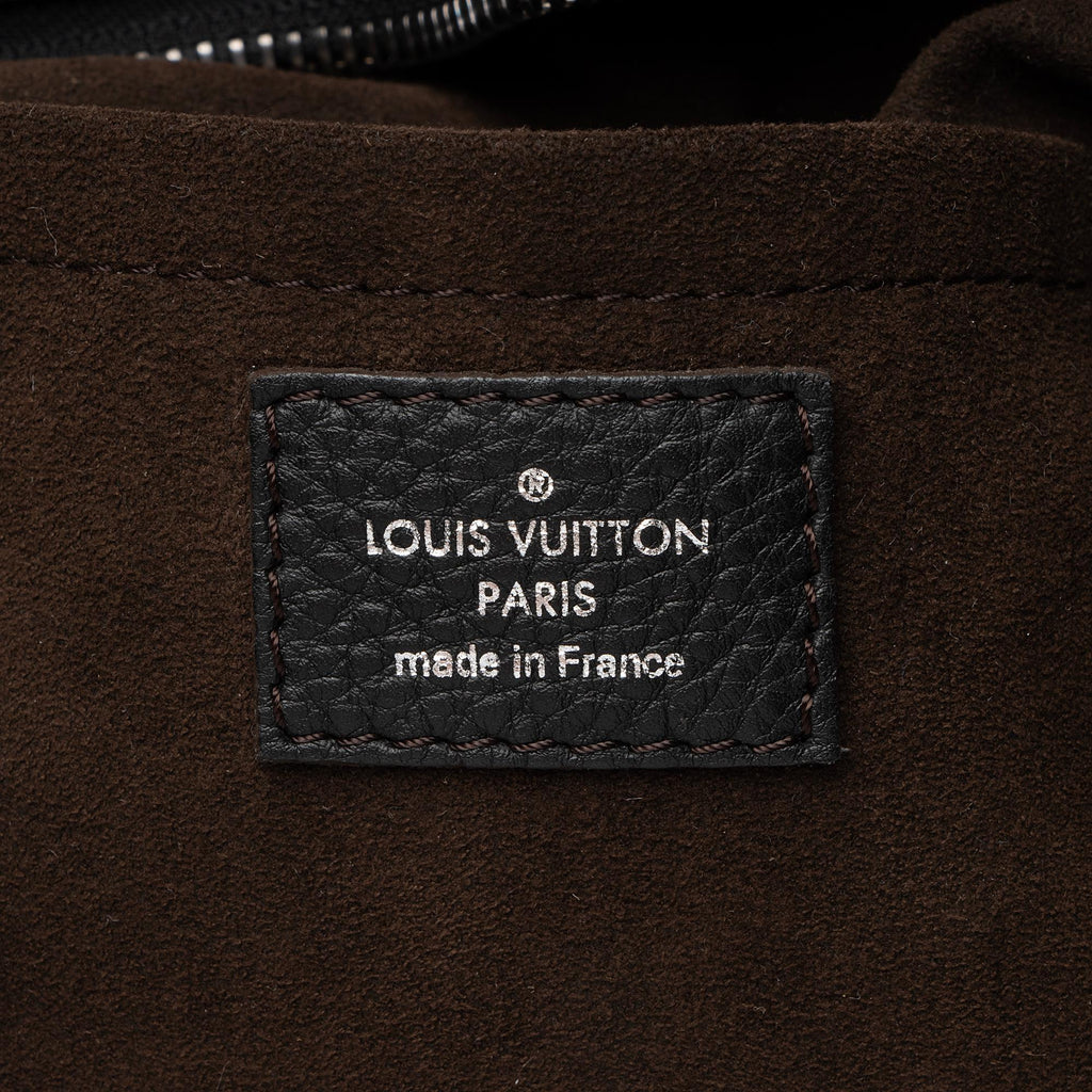 Louis Vuitton Mahina Leather Solar PM Shoulder Bag (SHF-BTAZRY)