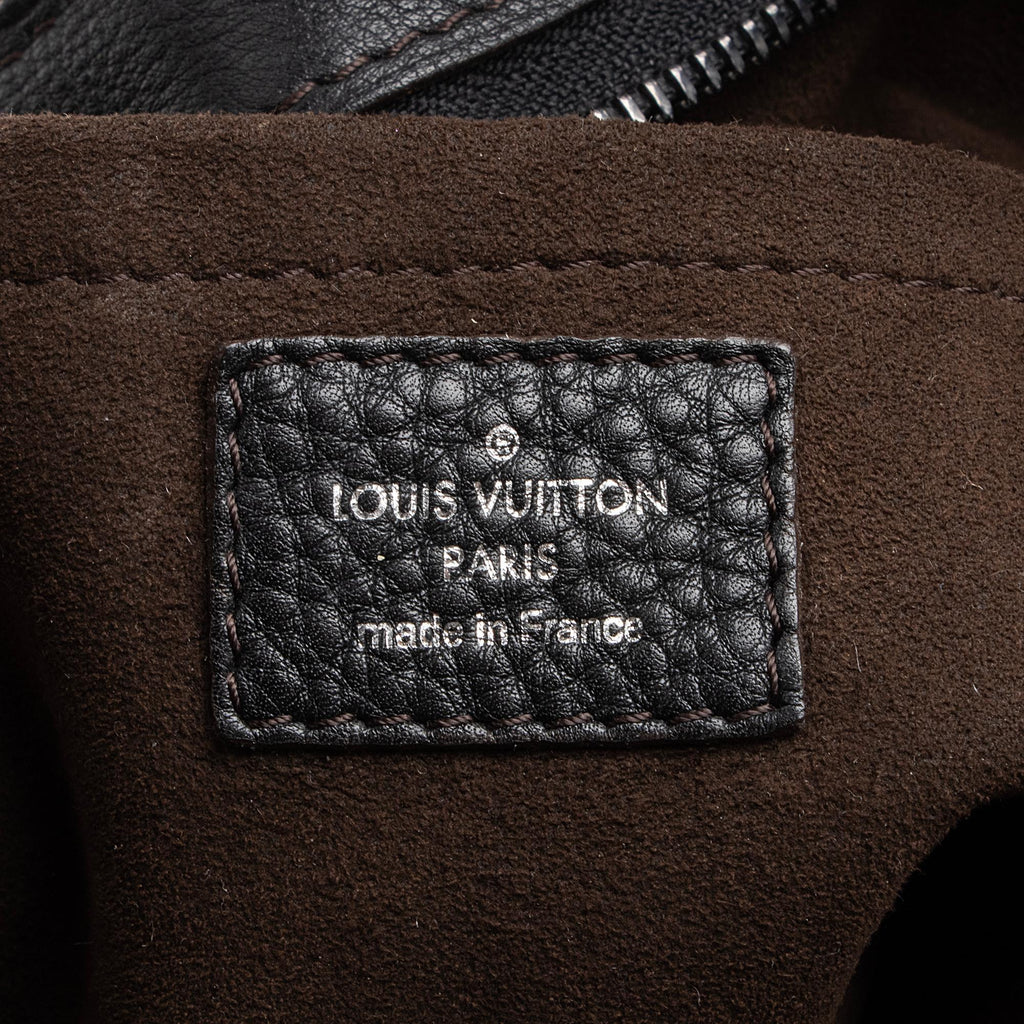 Louis Vuitton Mahina Leather Solar PM Shoulder Bag (SHF-JBw1xS)