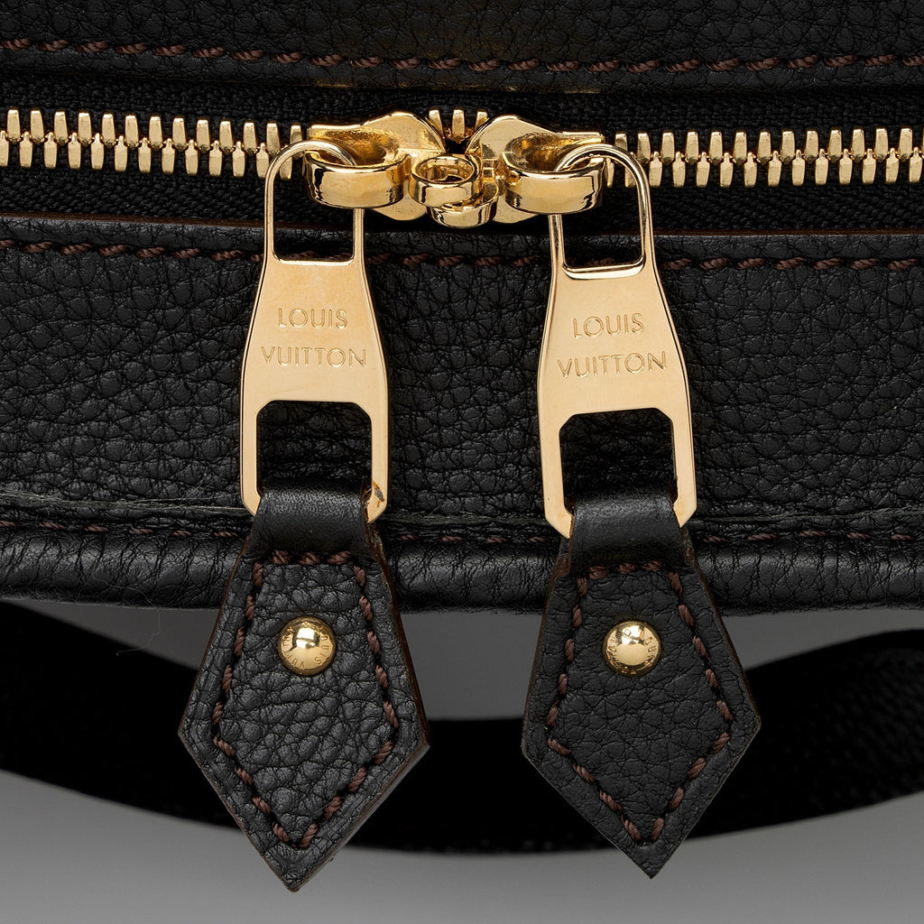 Louis Vuitton Mahina Leather Stellar PM Tote (SHF-yuBzgS)