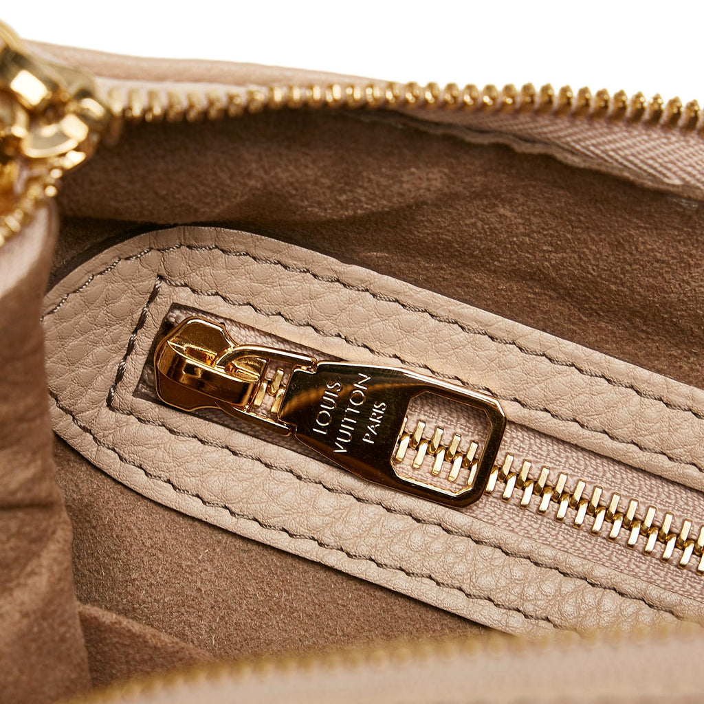 Louis Vuitton Mahina Selene PM (SHG-qLBwCG)