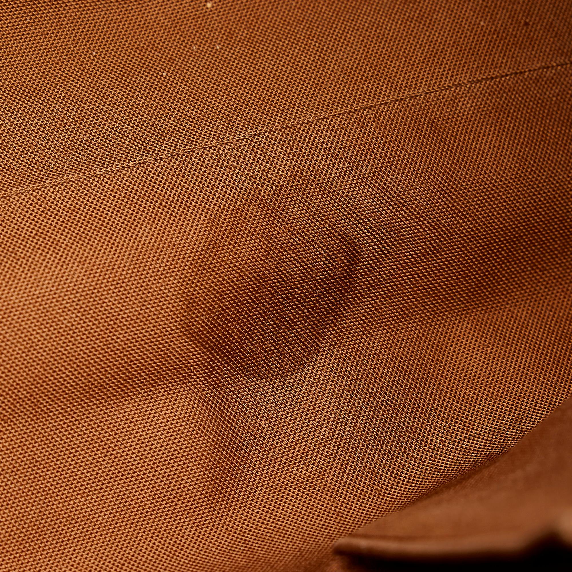 Louis Vuitton Monogram Abbesses (SHG-8L2Sxm)