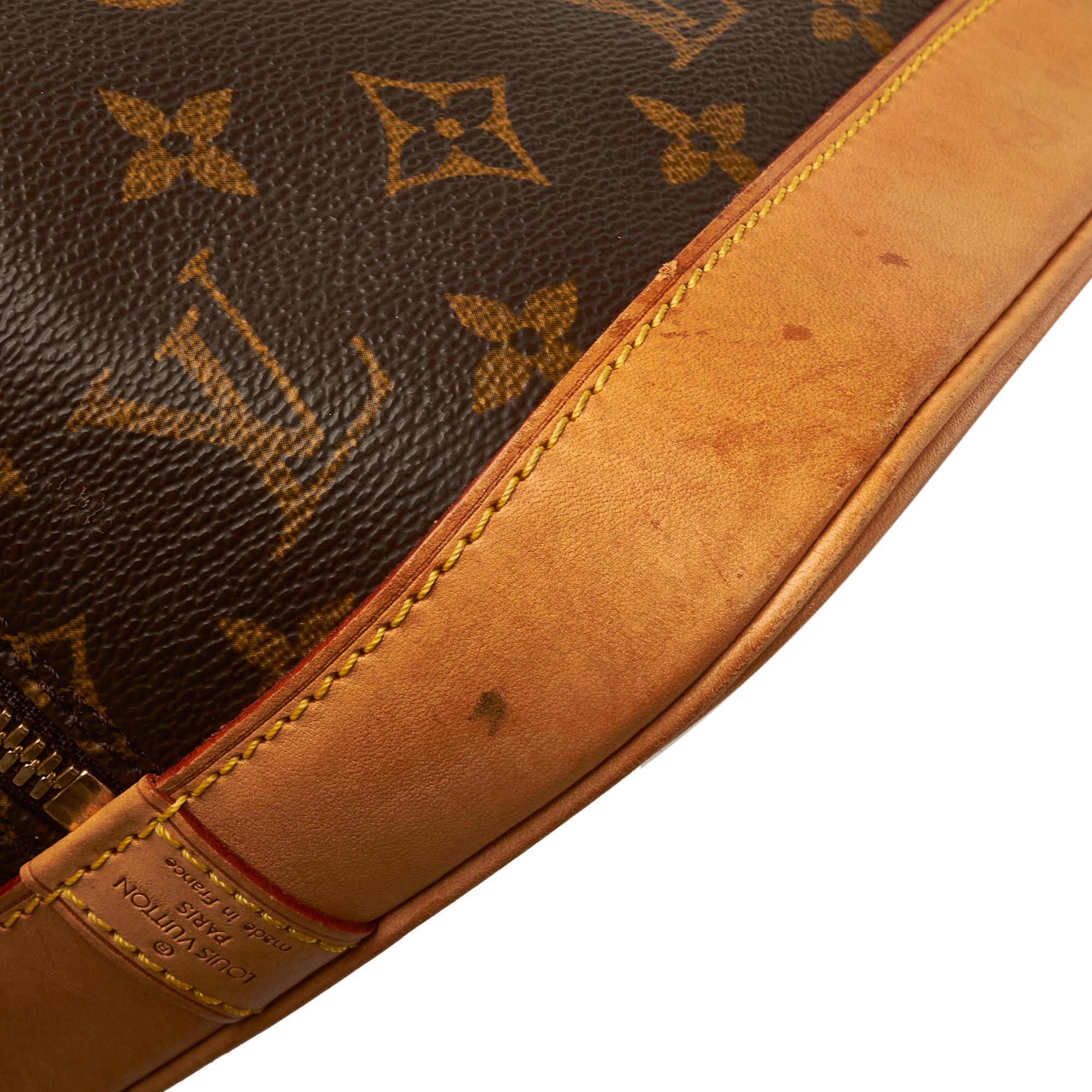 Louis Vuitton Monogram Alma MM (SHG-yBUNGc)
