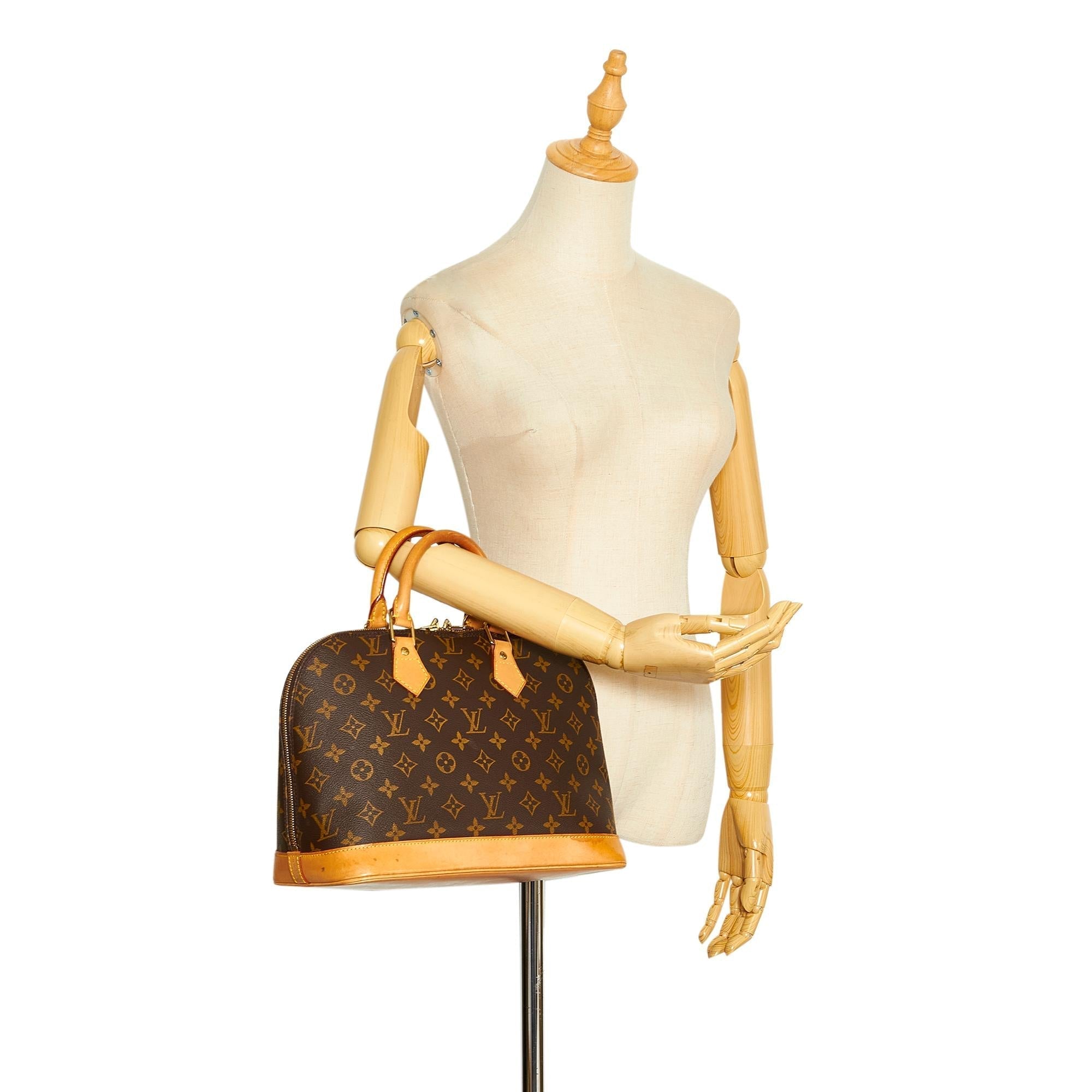 Louis Vuitton Monogram Alma MM (SHG-yBUNGc)