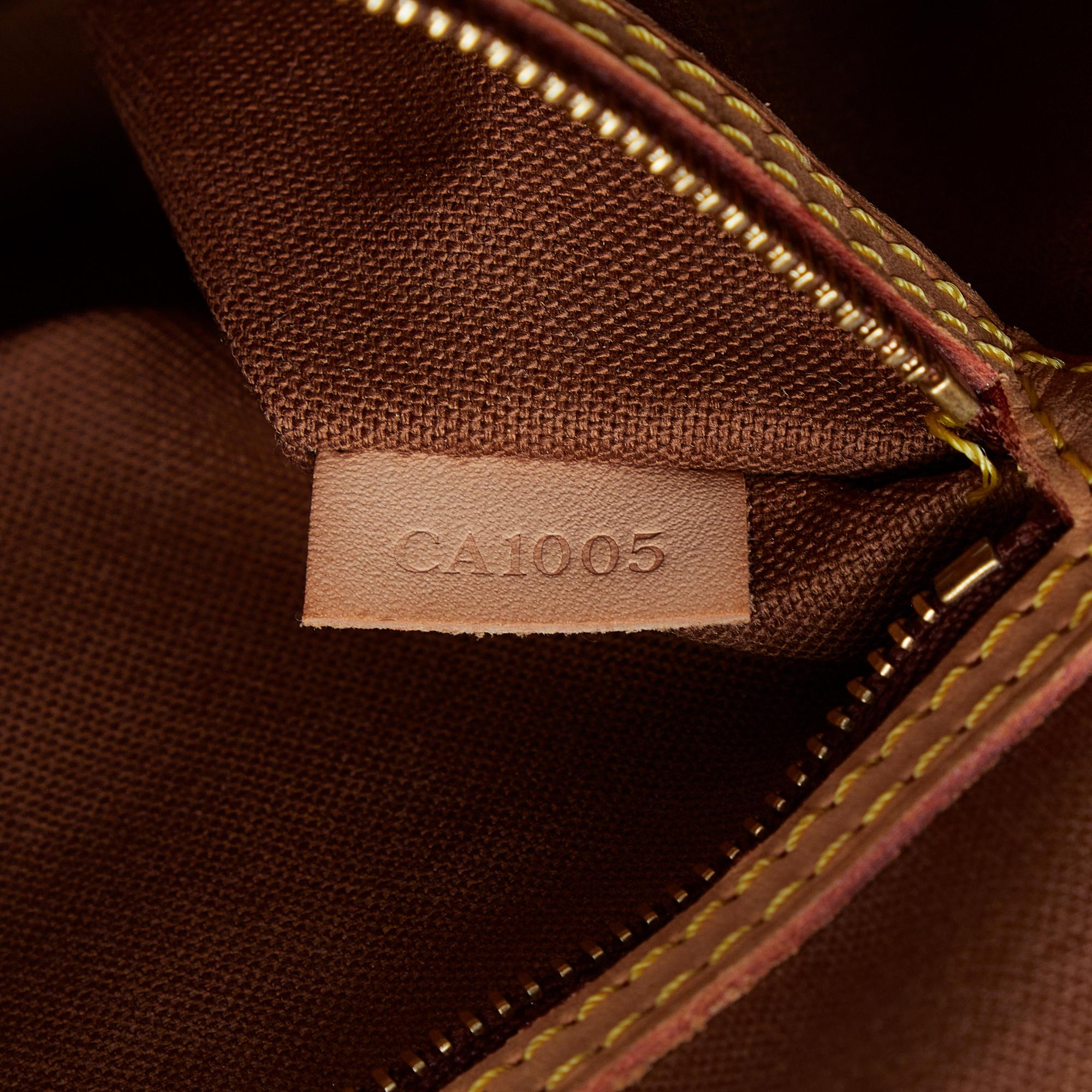 Louis Vuitton Monogram Batignolles Horizontal (SHG-ESZANd)