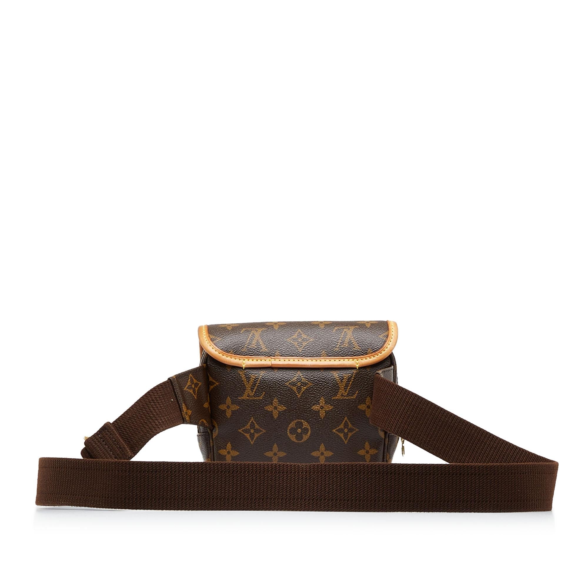 Louis Vuitton Monogram Bosphore Belt Bag (SHG-4ZUKIg)