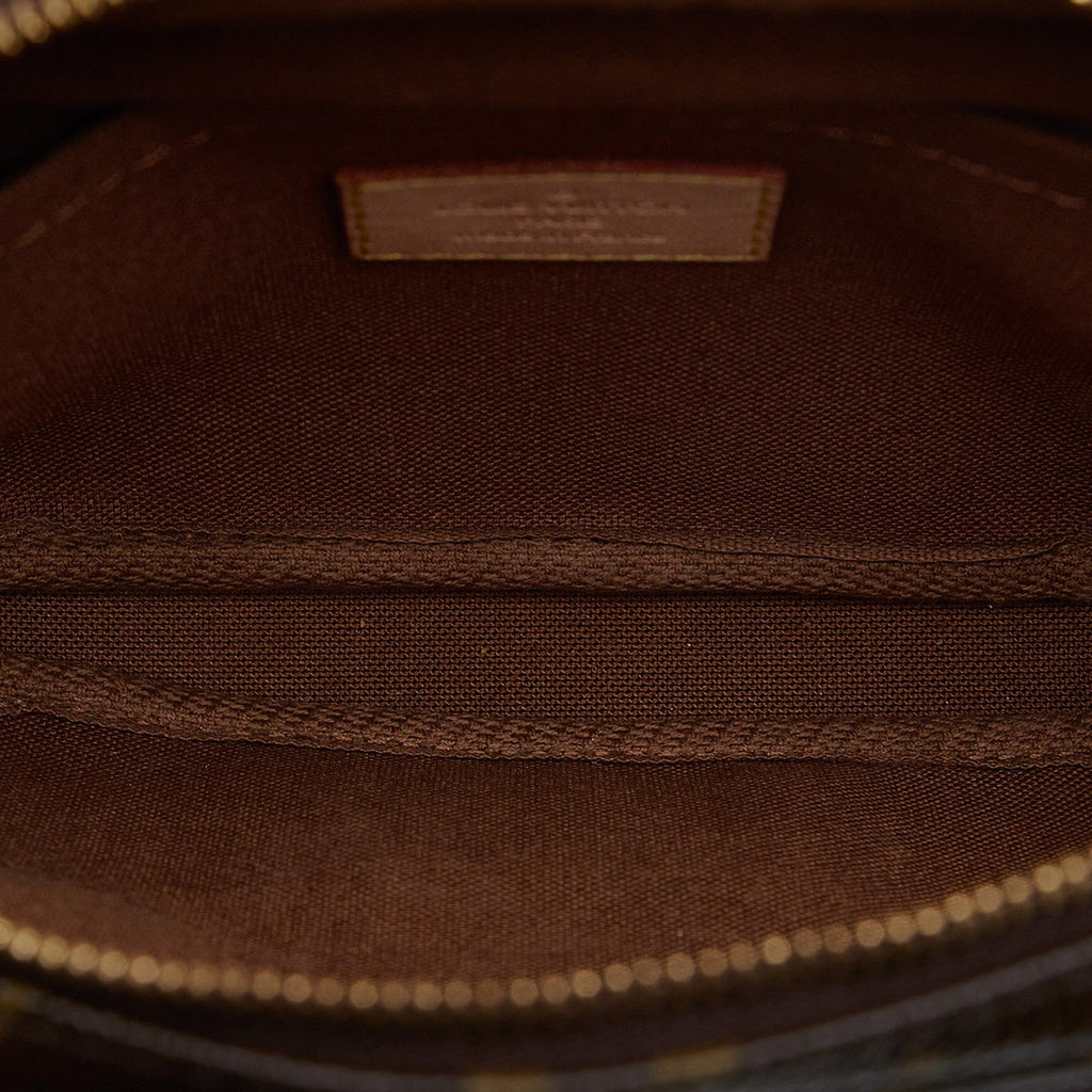 Louis Vuitton Monogram Bosphore Belt Bag (SHG-4ZUKIg)