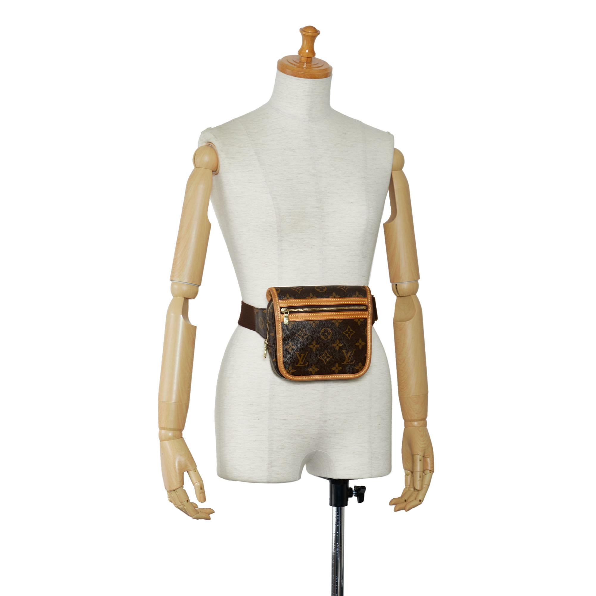 Louis Vuitton Monogram Bosphore Belt Bag (SHG-4ZUKIg)