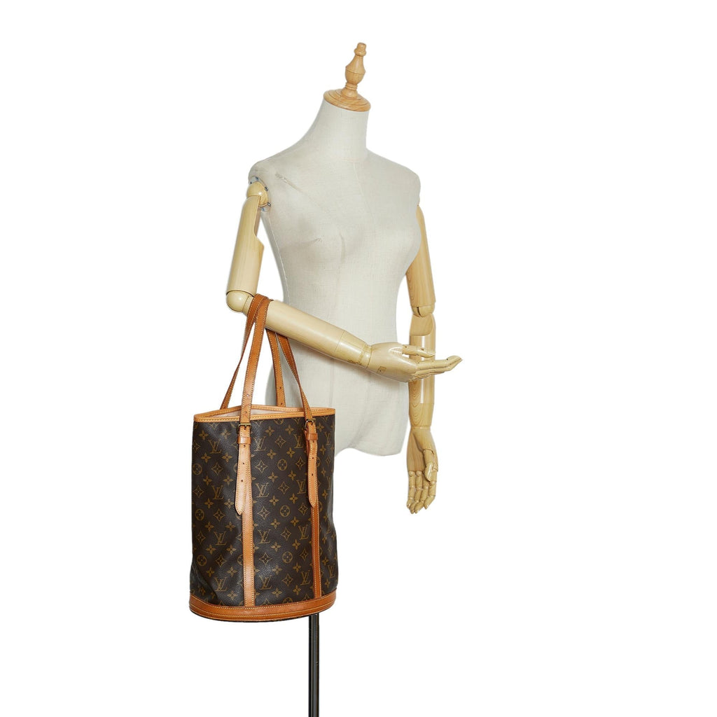 Louis Vuitton Monogram Bucket GM (SHG-gx2Zkf)