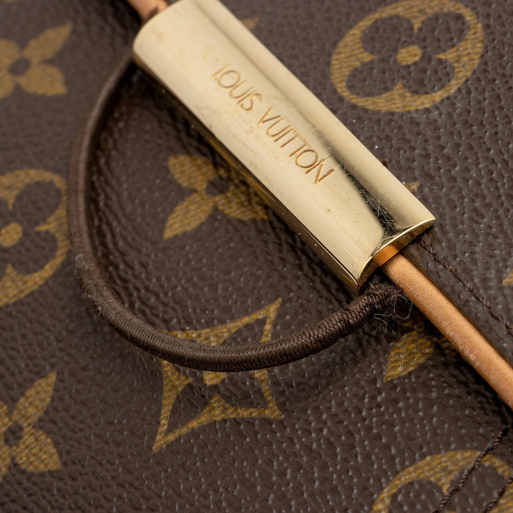 Louis Vuitton Monogram Canvas Abbesses Messenger Bag (SHF-yehWmg)