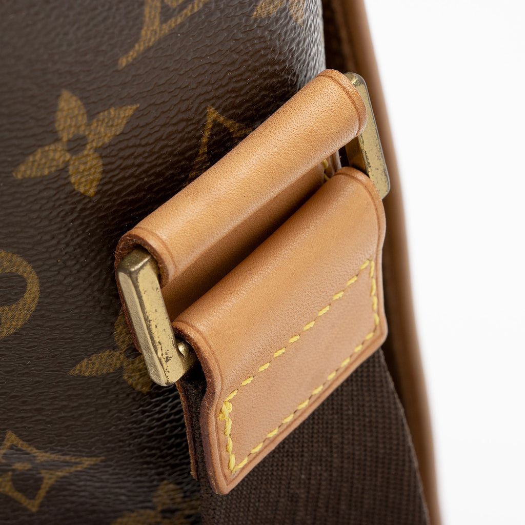 Louis Vuitton Monogram Canvas Abbesses Messenger Bag (SHF-yehWmg)