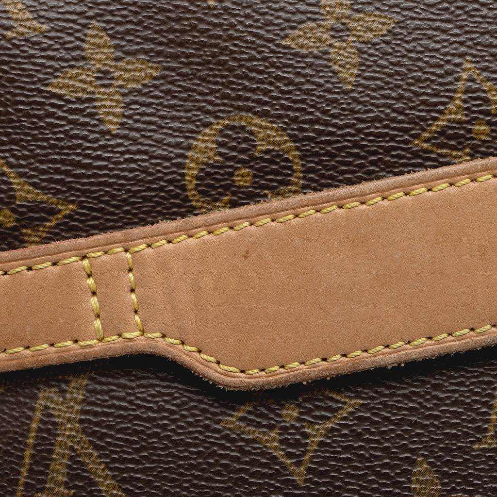 Louis Vuitton Monogram Canvas Abbesses Messenger Bag (SHF-yehWmg)