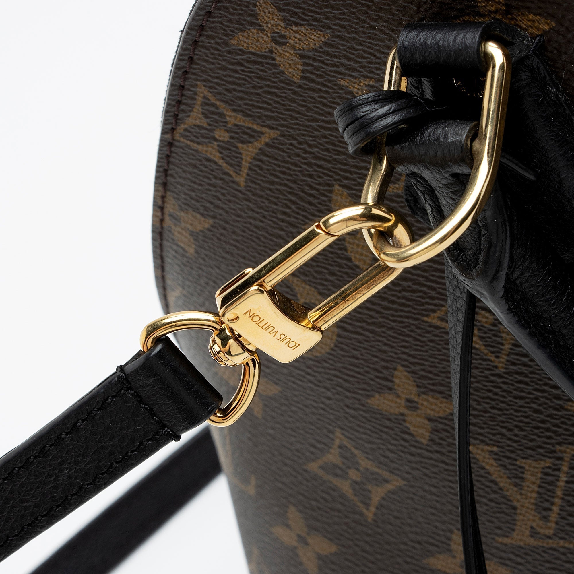 Louis Vuitton Monogram Canvas Alma BNB Satchel (SHF-SmMYOz)