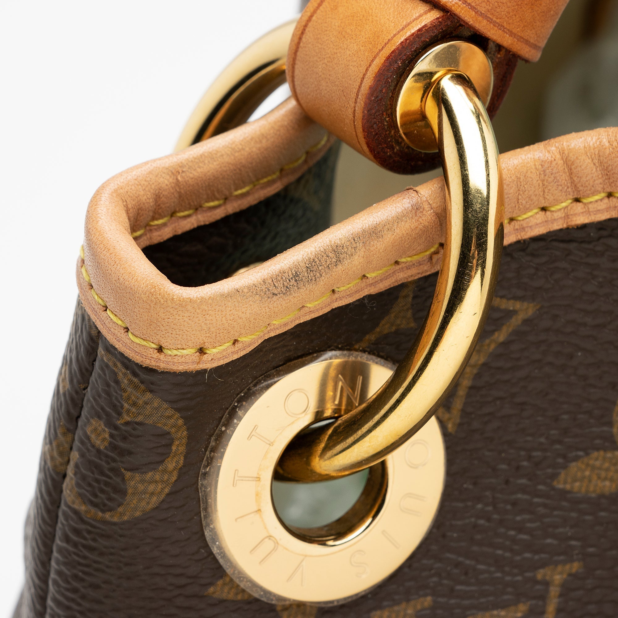 Louis Vuitton Monogram Canvas Artsy MM Shoulder Bag (SHF-23748)
