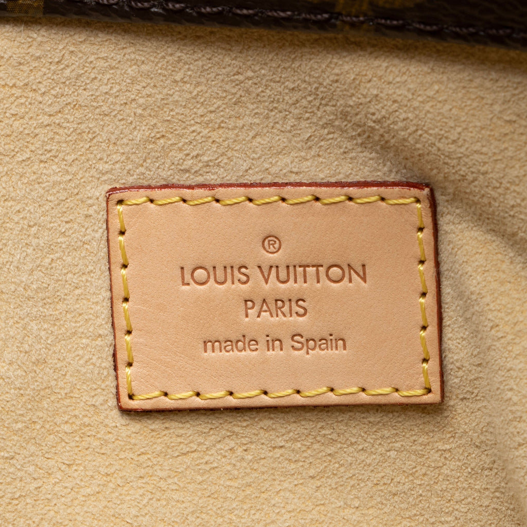 Louis Vuitton Monogram Canvas Artsy MM Shoulder Bag (SHF-23556)