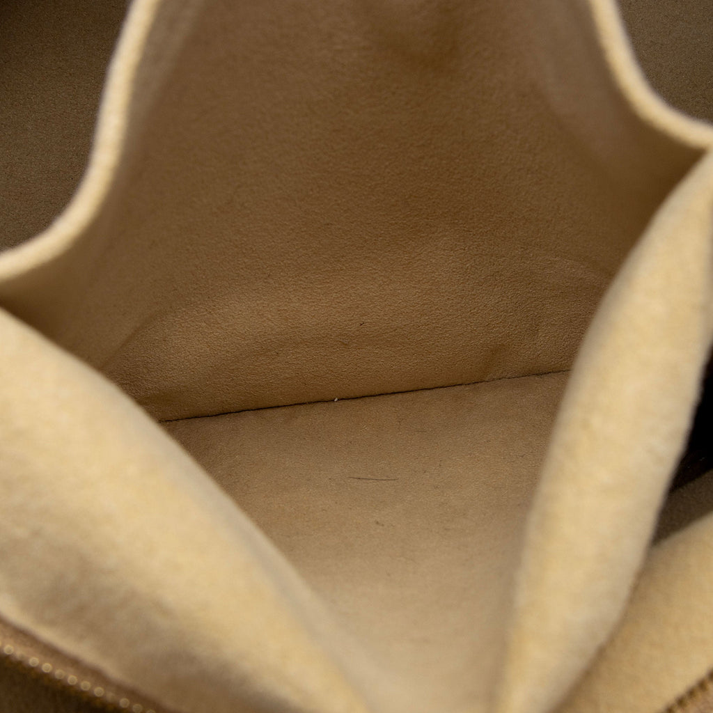 Louis Vuitton Monogram Canvas Artsy MM Shoulder Bag (SHF-RXUc2v)