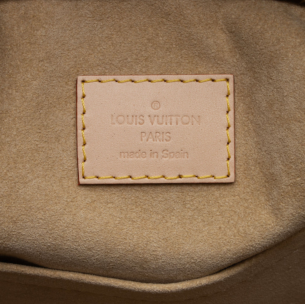 Louis Vuitton Monogram Canvas Artsy MM Shoulder Bag (SHF-pQrBmv)
