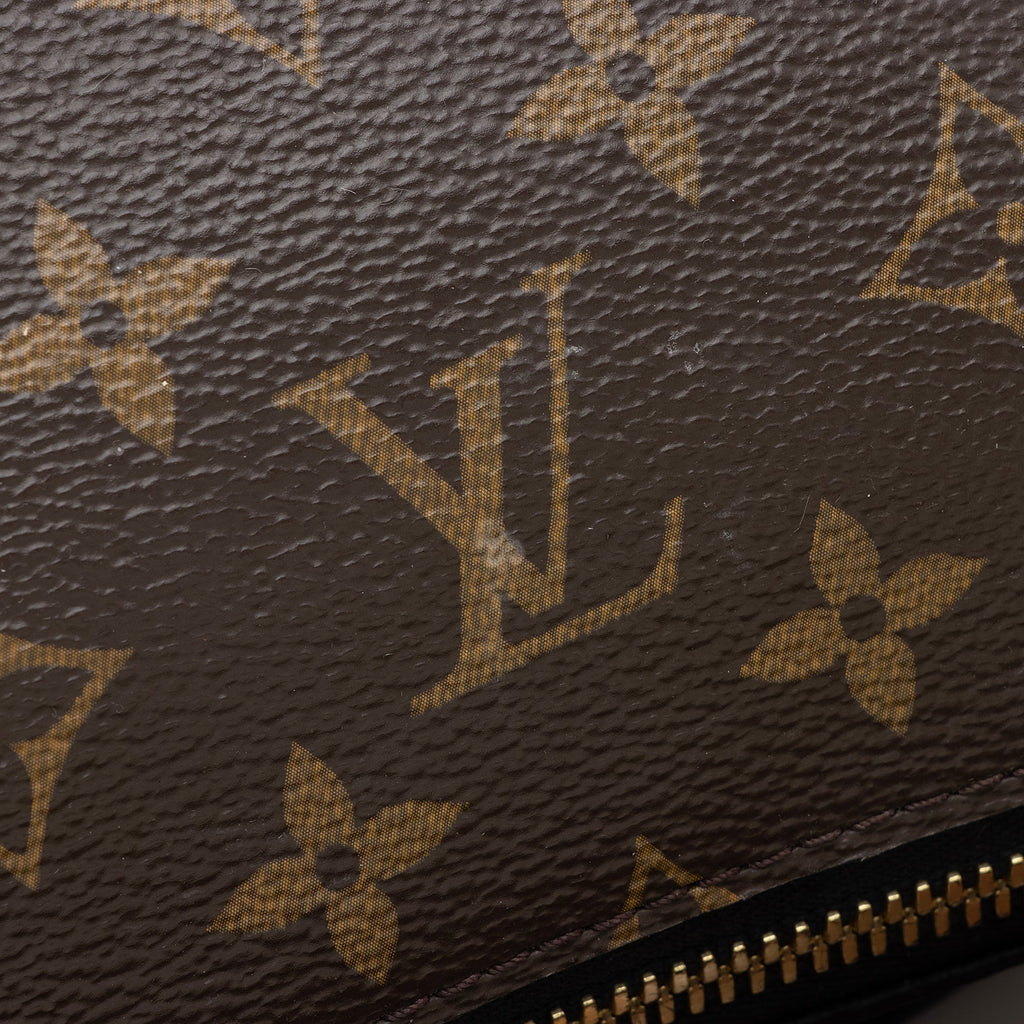 Louis Vuitton Monogram Canvas Beaubourg Mini Hobo (SHF-22782)