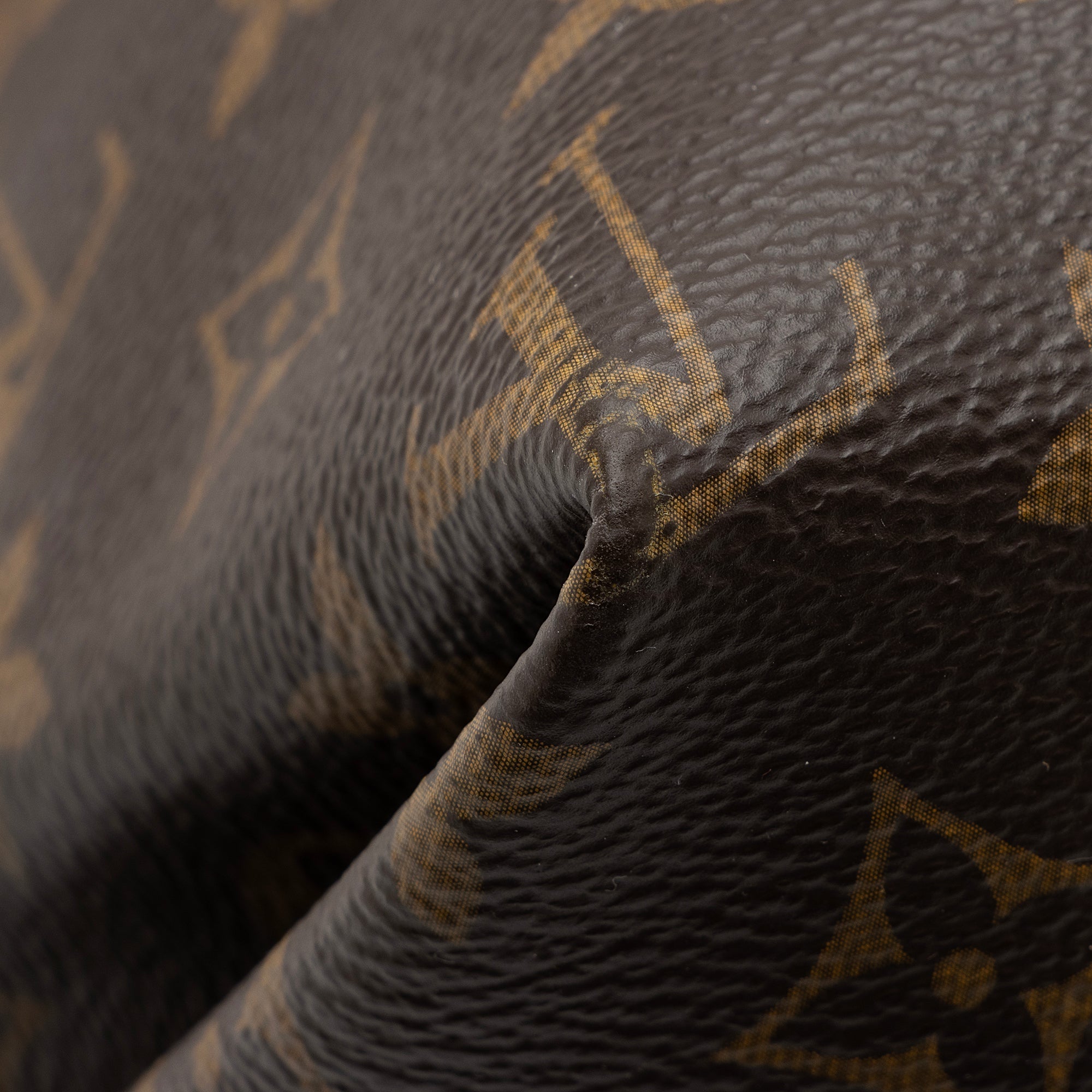 Louis Vuitton Monogram Canvas Beaubourg Mini Hobo (SHF-22782)