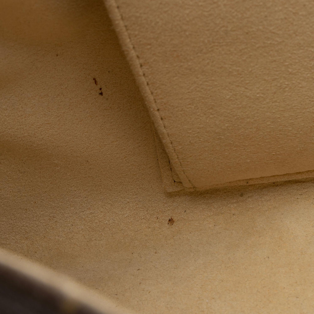 Louis Vuitton Monogram Canvas Beverly GM Shoulder Bag (SHF-Uj4AeJ)