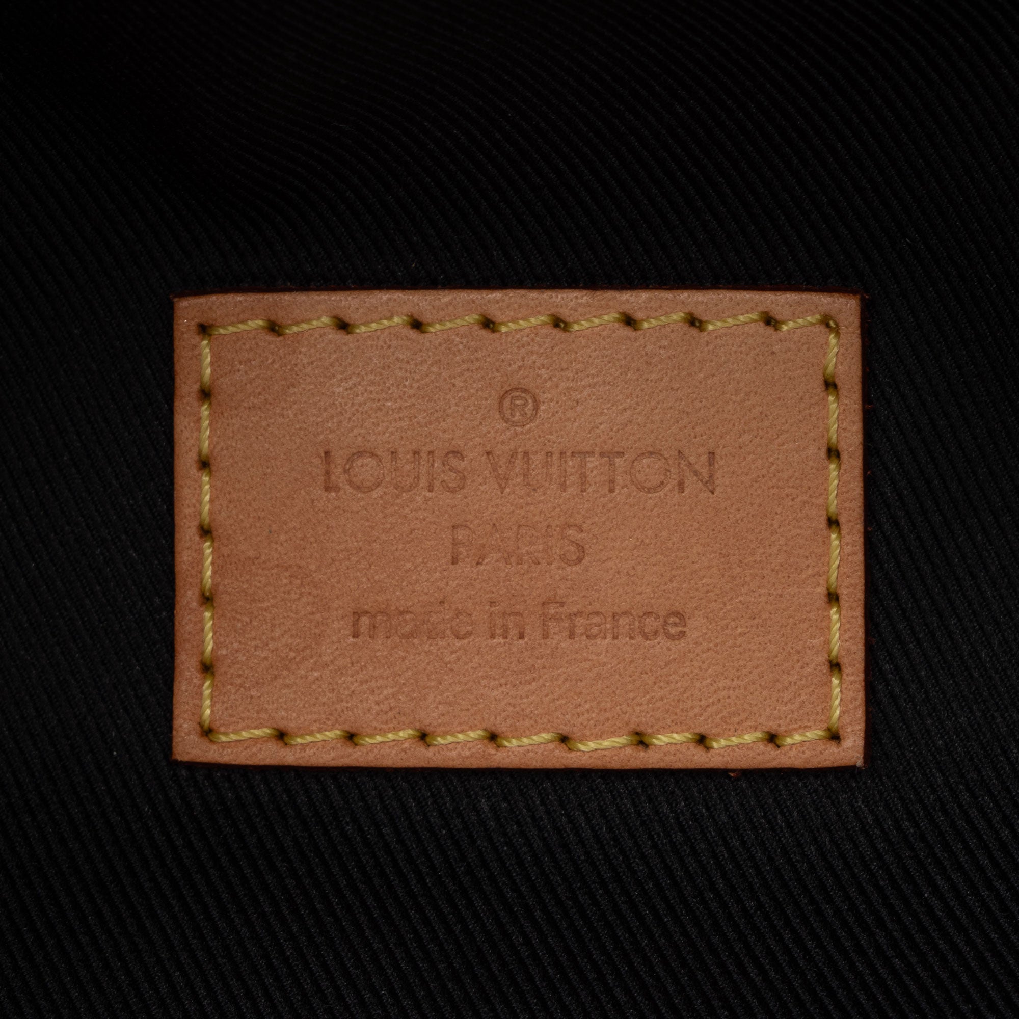 Louis Vuitton Monogram Canvas BumBag (SHF-C5Iztc)