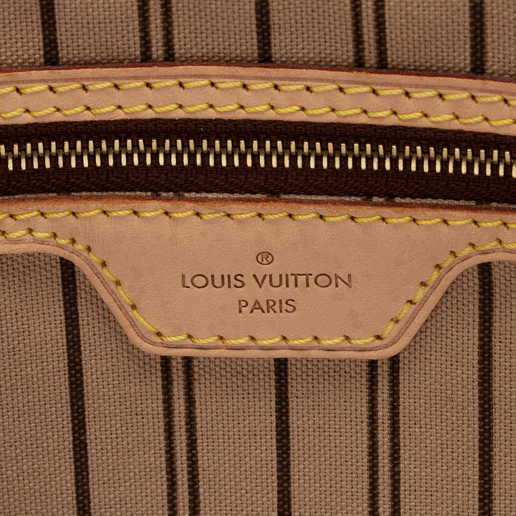 Louis Vuitton Monogram Canvas Delightful MM Shoulder Bag (SHF-59CtYo)