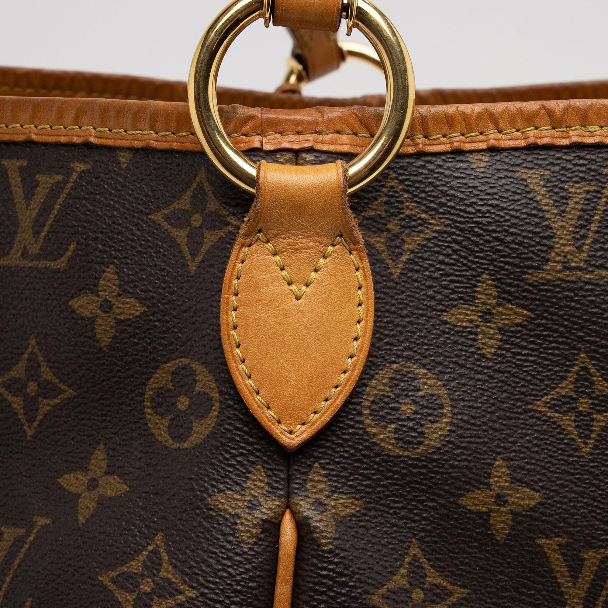 Louis Vuitton Monogram Canvas Delightful MM Shoulder Bag (SHF-BlbpyK)