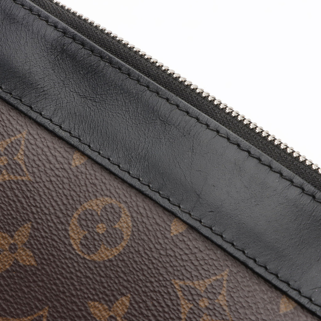 Louis Vuitton Monogram Canvas Discovery GM Pochette (SHF-H95Uqt)