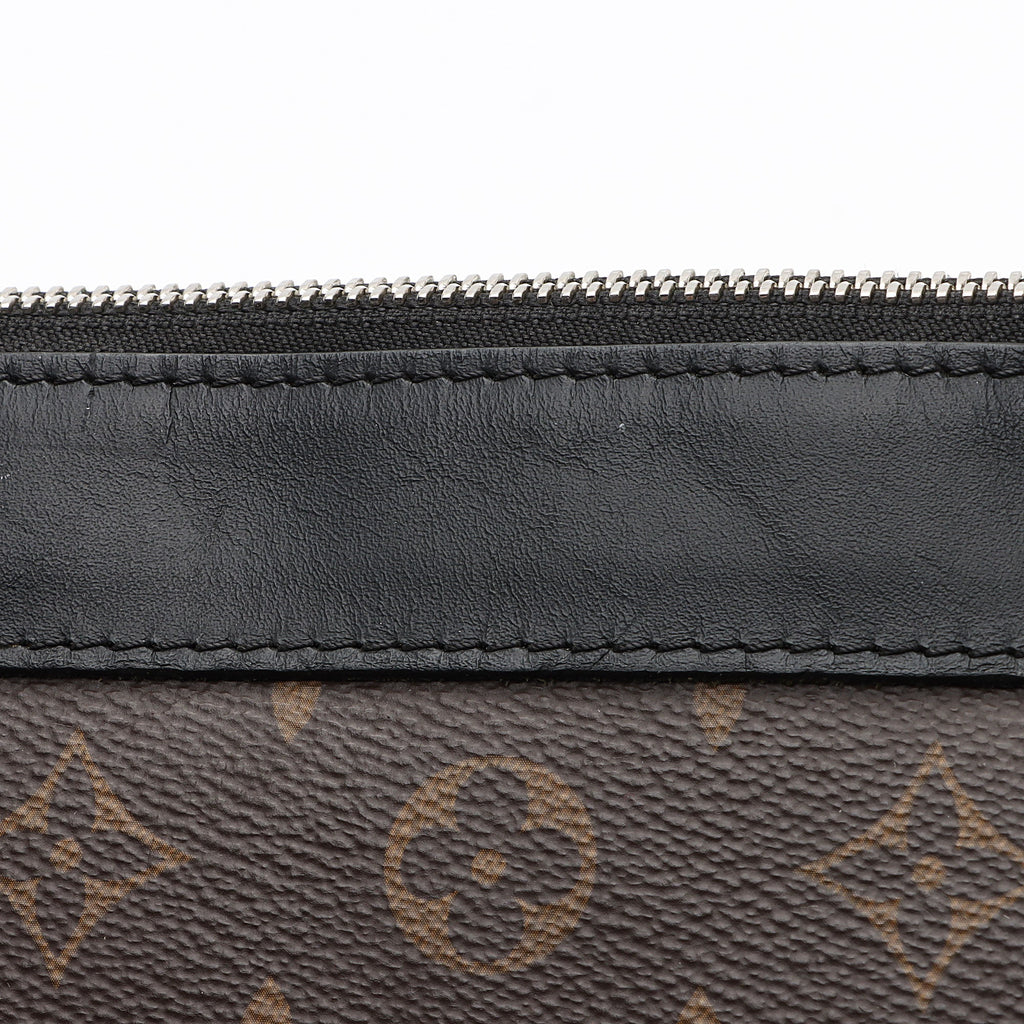 Louis Vuitton Monogram Canvas Discovery GM Pochette (SHF-H95Uqt)