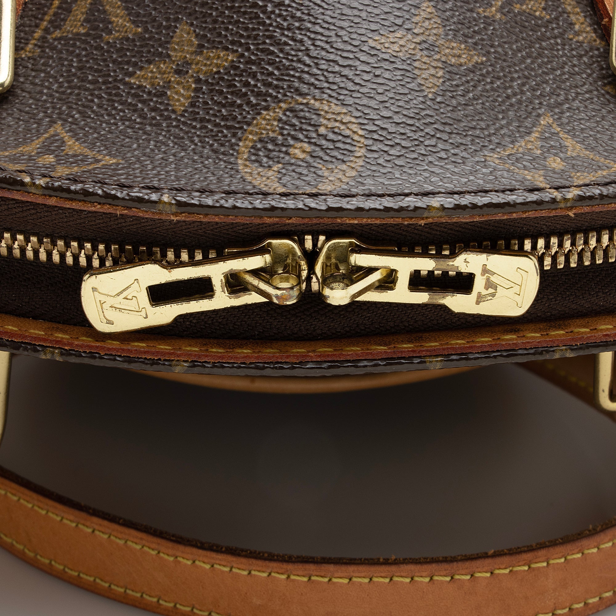 Louis Vuitton Monogram Canvas Ellipse MM Satchel (SHF-22702)