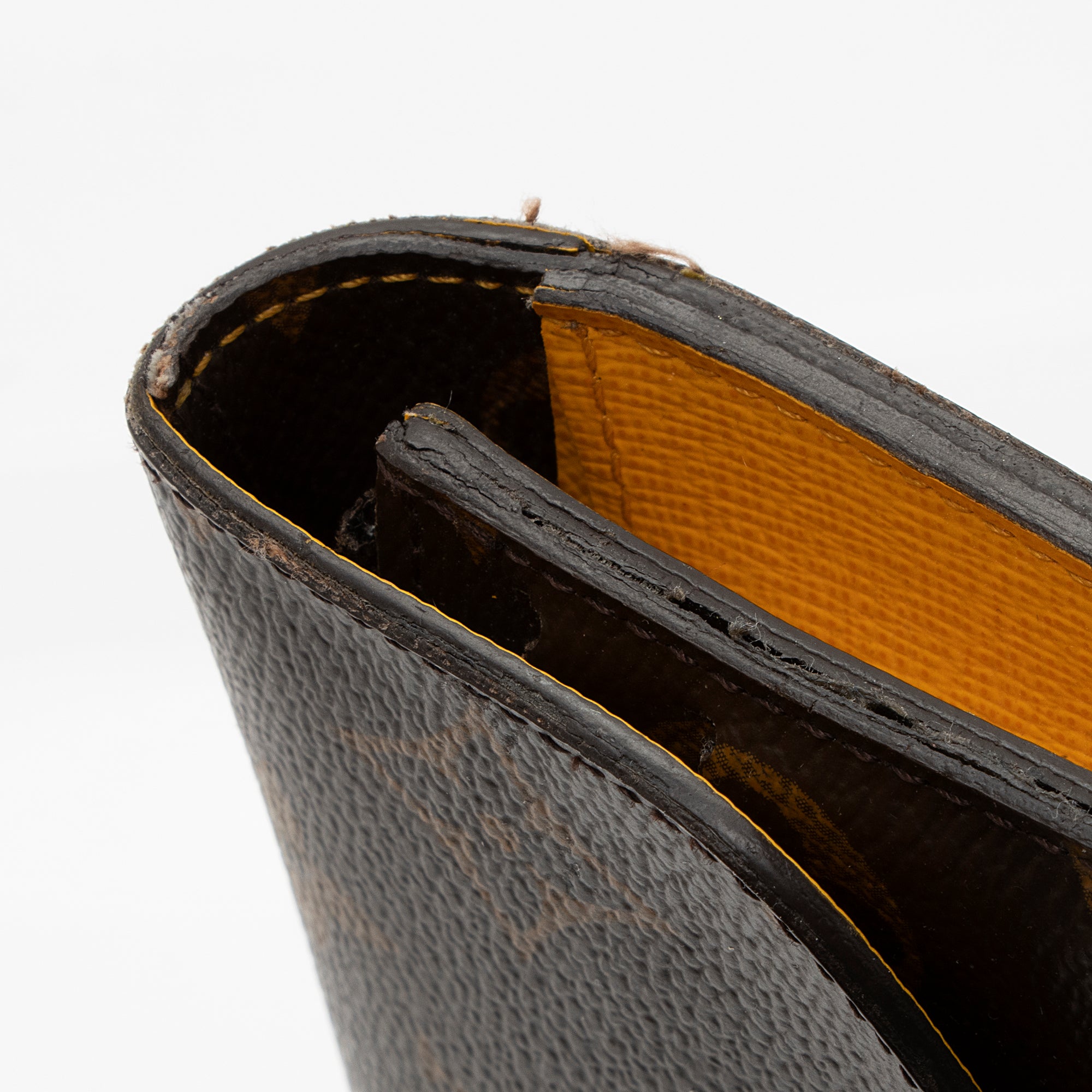Louis Vuitton Monogram Canvas Emilie Wallet (SHF-I46Tox)