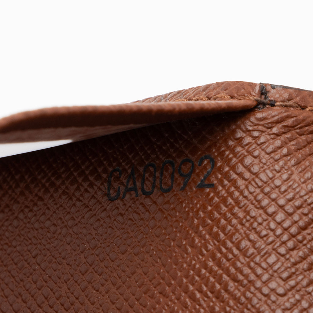 Louis Vuitton Monogram Canvas Porte 2 Vertical Card Holder (SHF-njByOR)