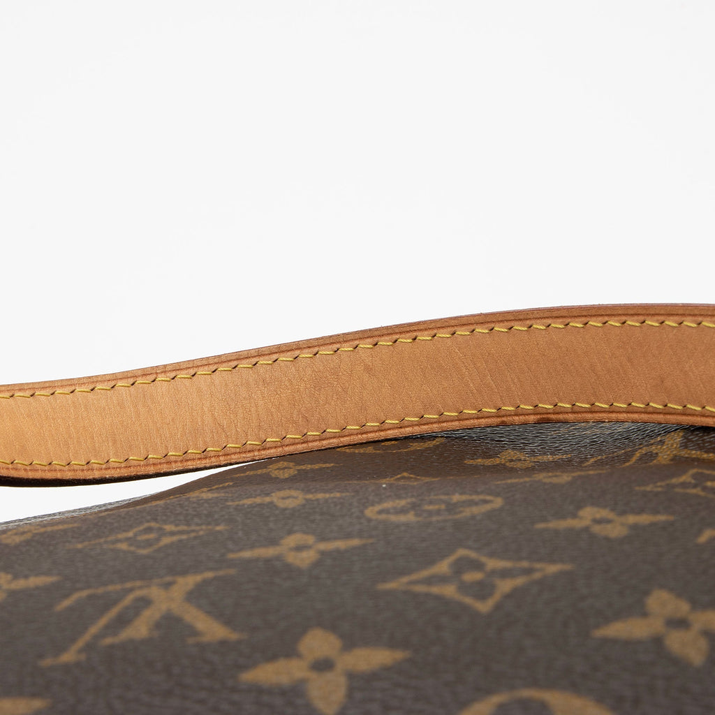 Louis Vuitton Monogram Canvas Estrela MM Tote (SHF-LQdWWS)