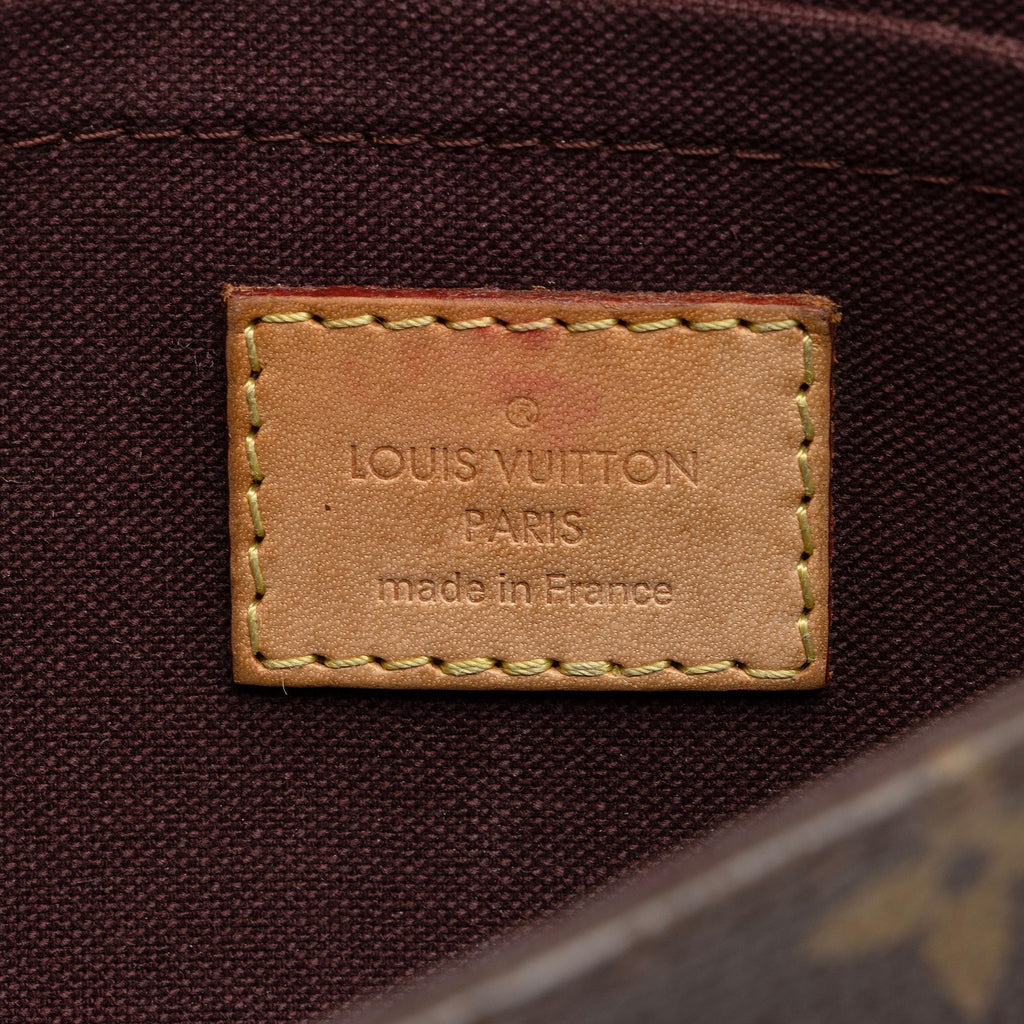 Louis Vuitton Monogram Canvas Favorite PM Shoulder Bag (SHF-w3R6pd)