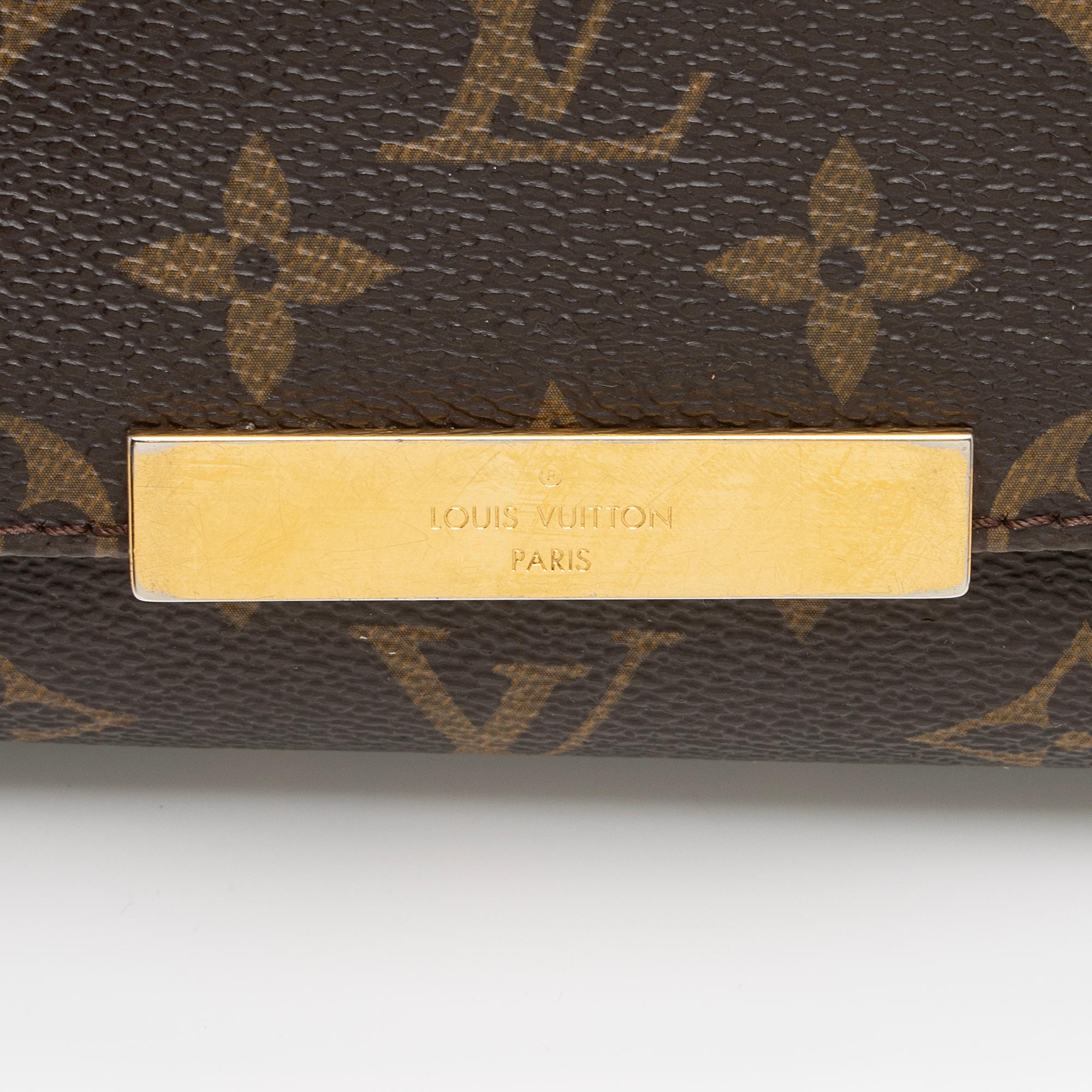 Louis Vuitton Monogram Canvas Favorite PM Shoulder Bag (SHF-w3R6pd)