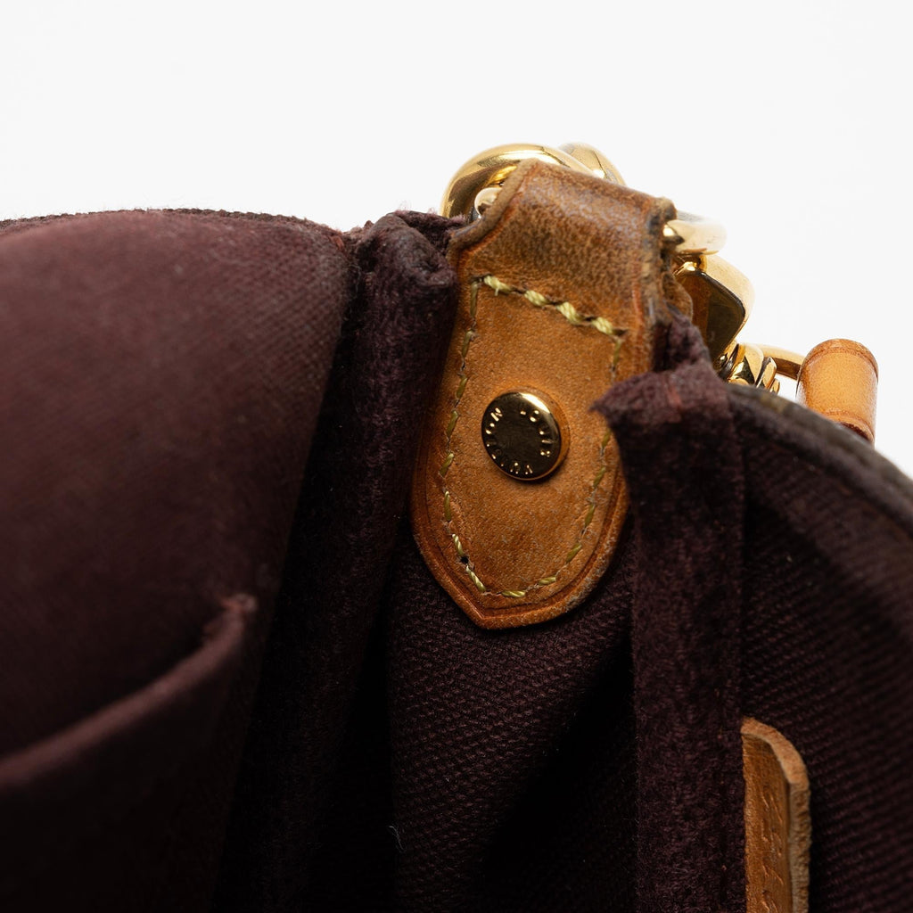 Louis Vuitton Monogram Canvas Favorite PM Shoulder Bag (SHF-p19Rzf)