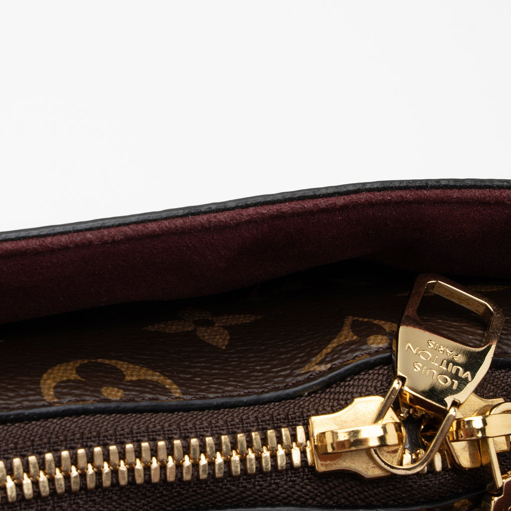 Louis Vuitton Monogram Canvas Flower MM Zip Tote (SHF-QAmXo7)