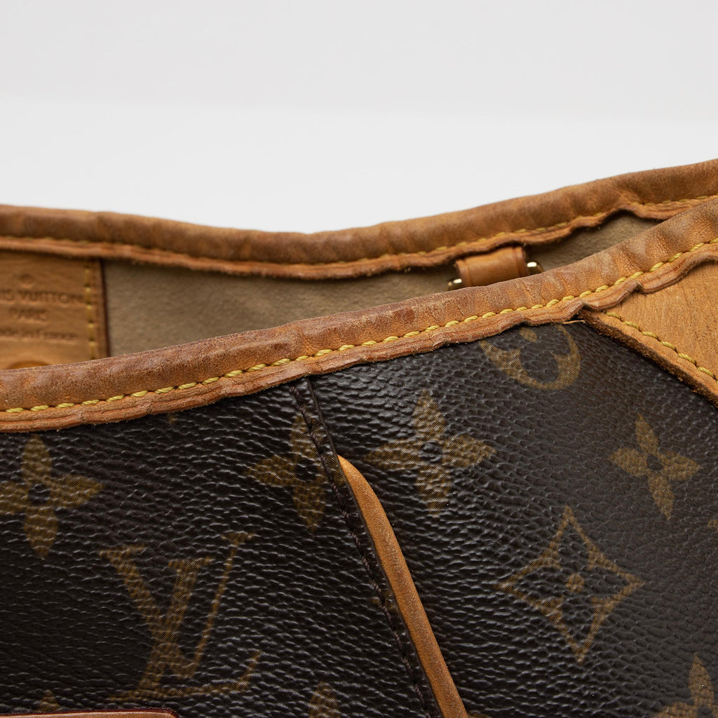 Louis Vuitton Monogram Canvas Galliera PM Shoulder Bag (SHF-SgVVcV)