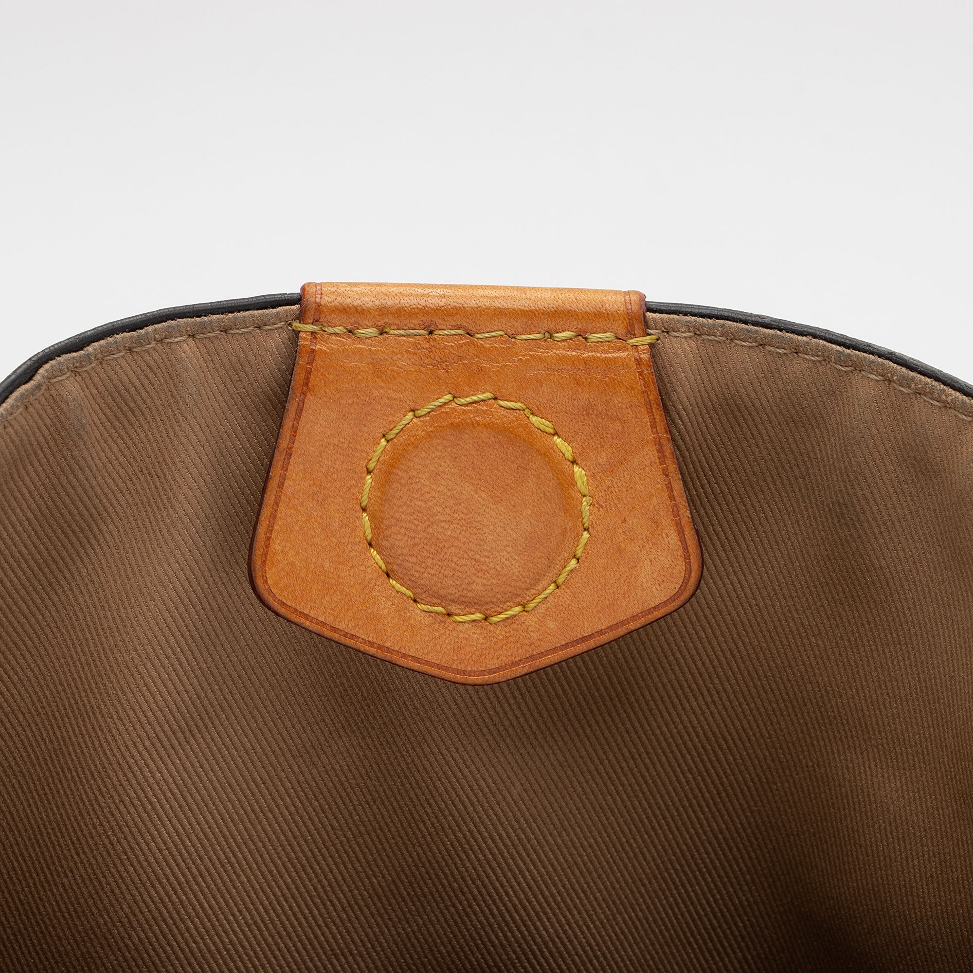 Louis Vuitton Monogram Canvas Graceful PM Hobo (SHF-8CF3hY)