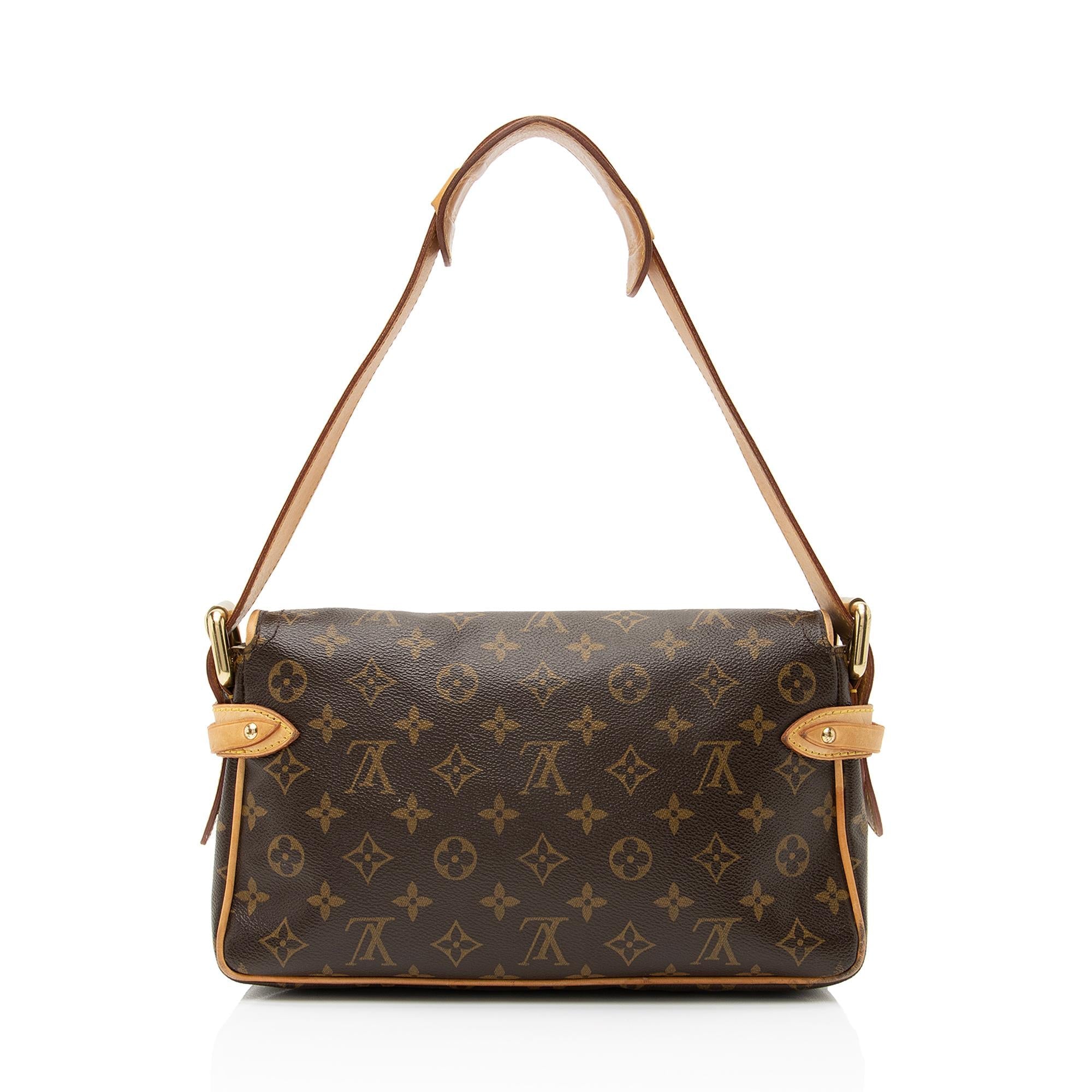 Louis Vuitton Monogram Canvas Hudson PM Shoulder Bag (SHF-23168)