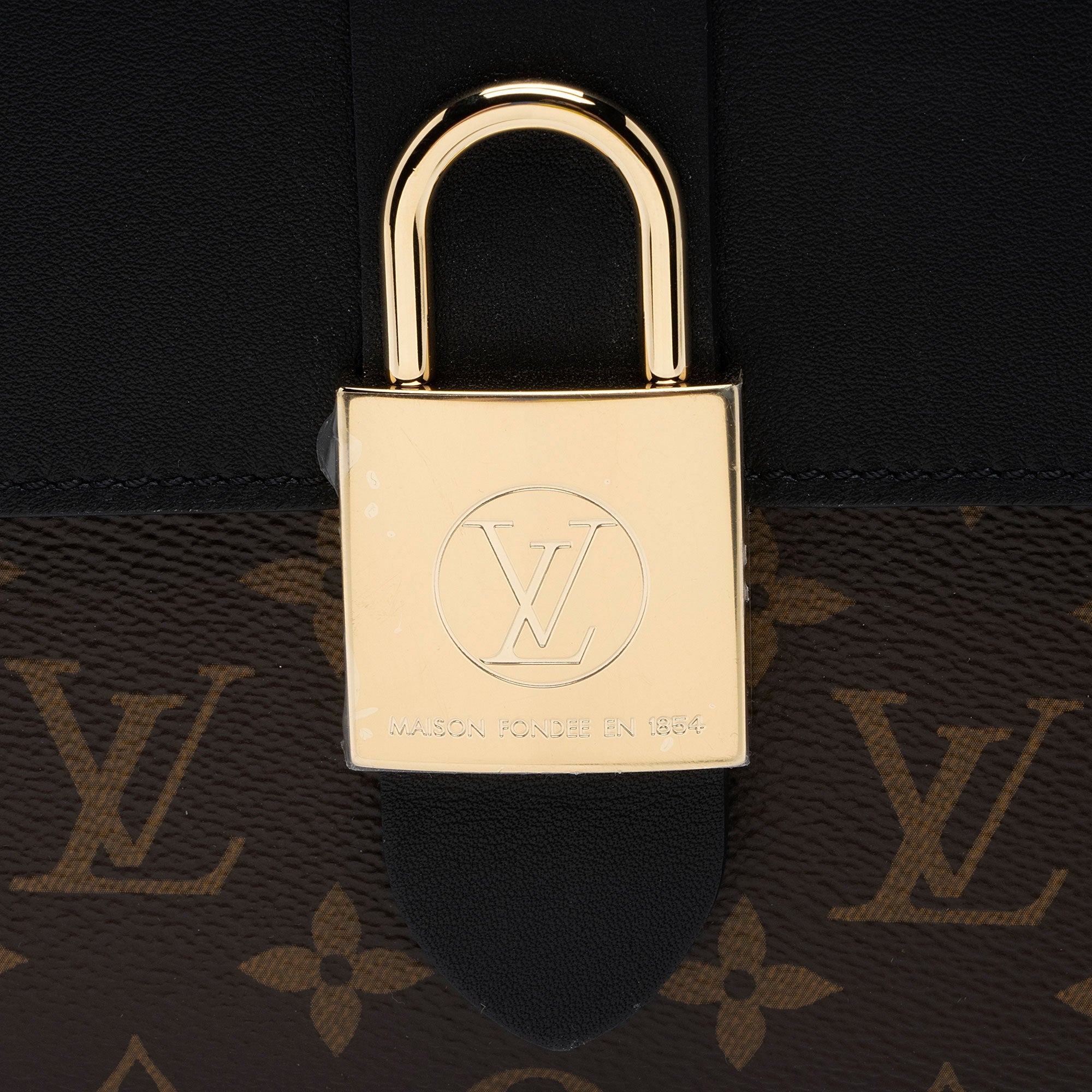Louis Vuitton Monogram Canvas Locky BB Satchel (SHF-QAX94W)