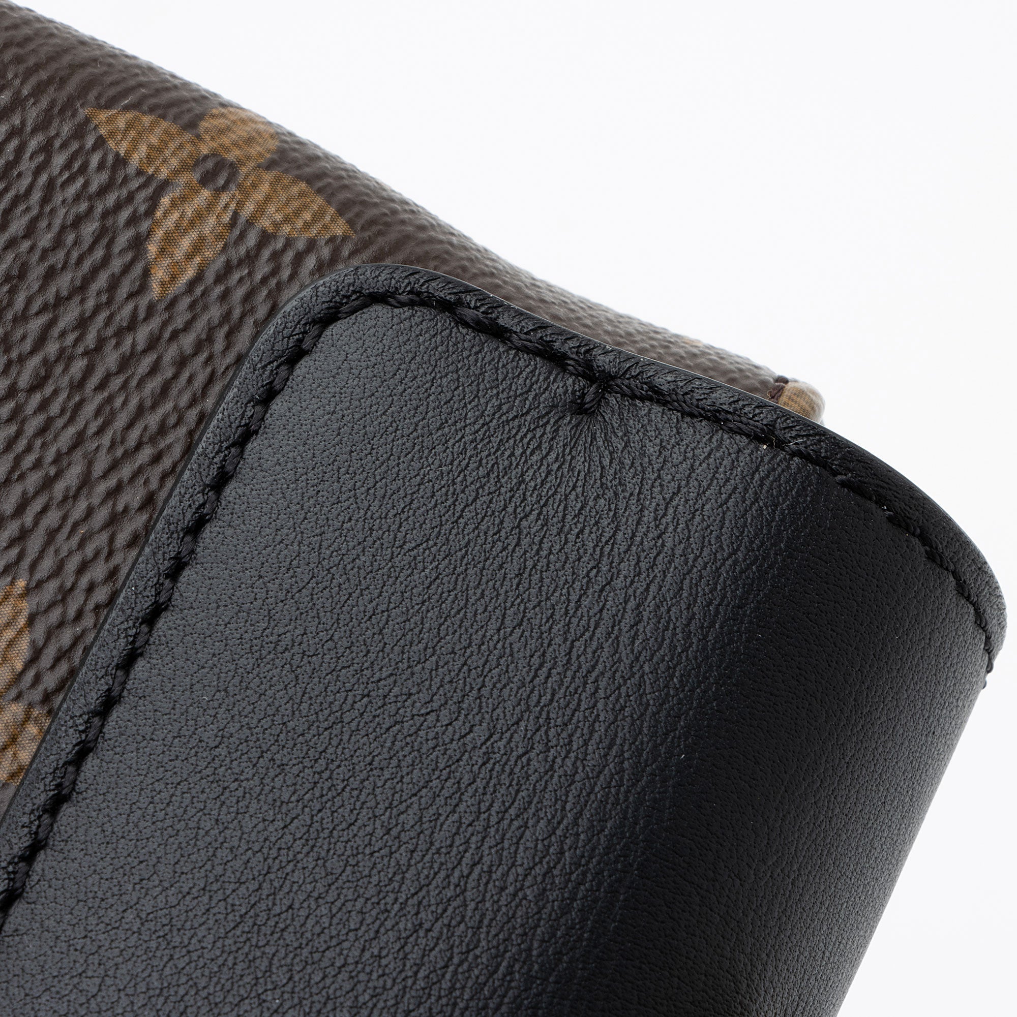 Louis Vuitton Monogram Canvas Locky BB Satchel (SHF-QAX94W)