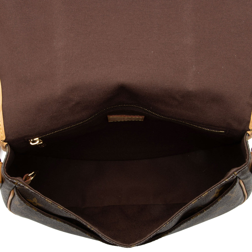 Louis Vuitton Monogram Canvas Menilmontant PM Messenger Bag (SHF-cXxmwA)