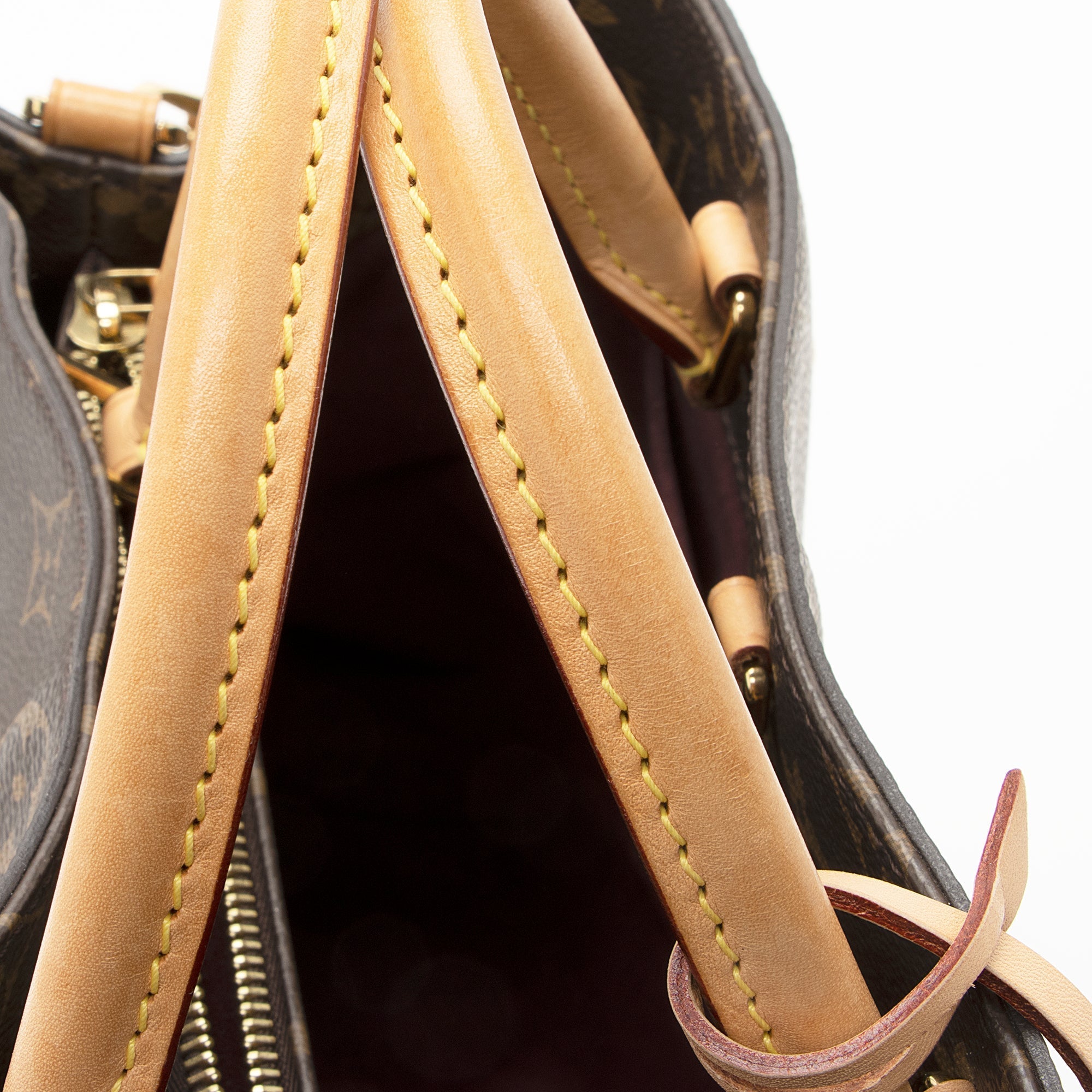 Louis Vuitton Monogram Canvas Montaigne GM Tote (SHF-22574)